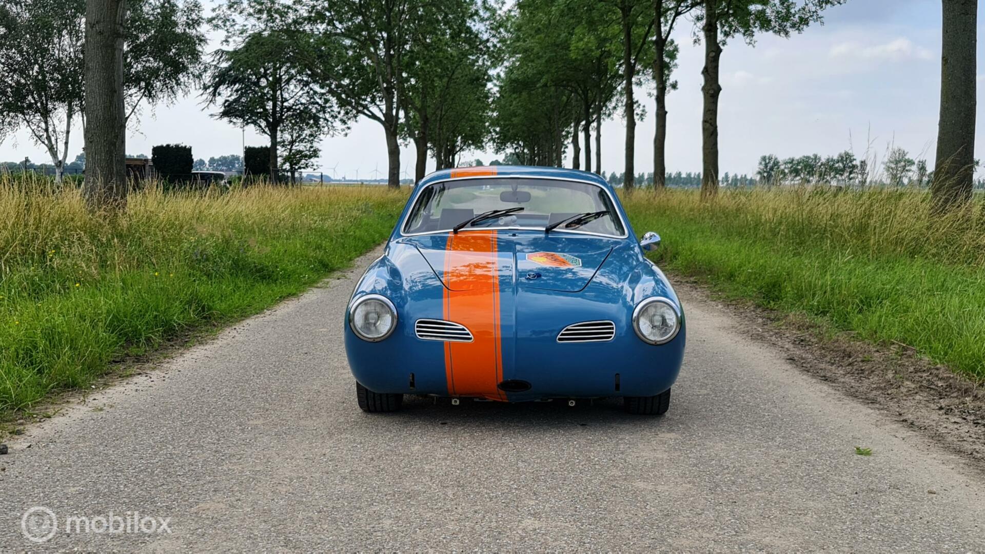 Foto van Volkswagen Karmann Ghia