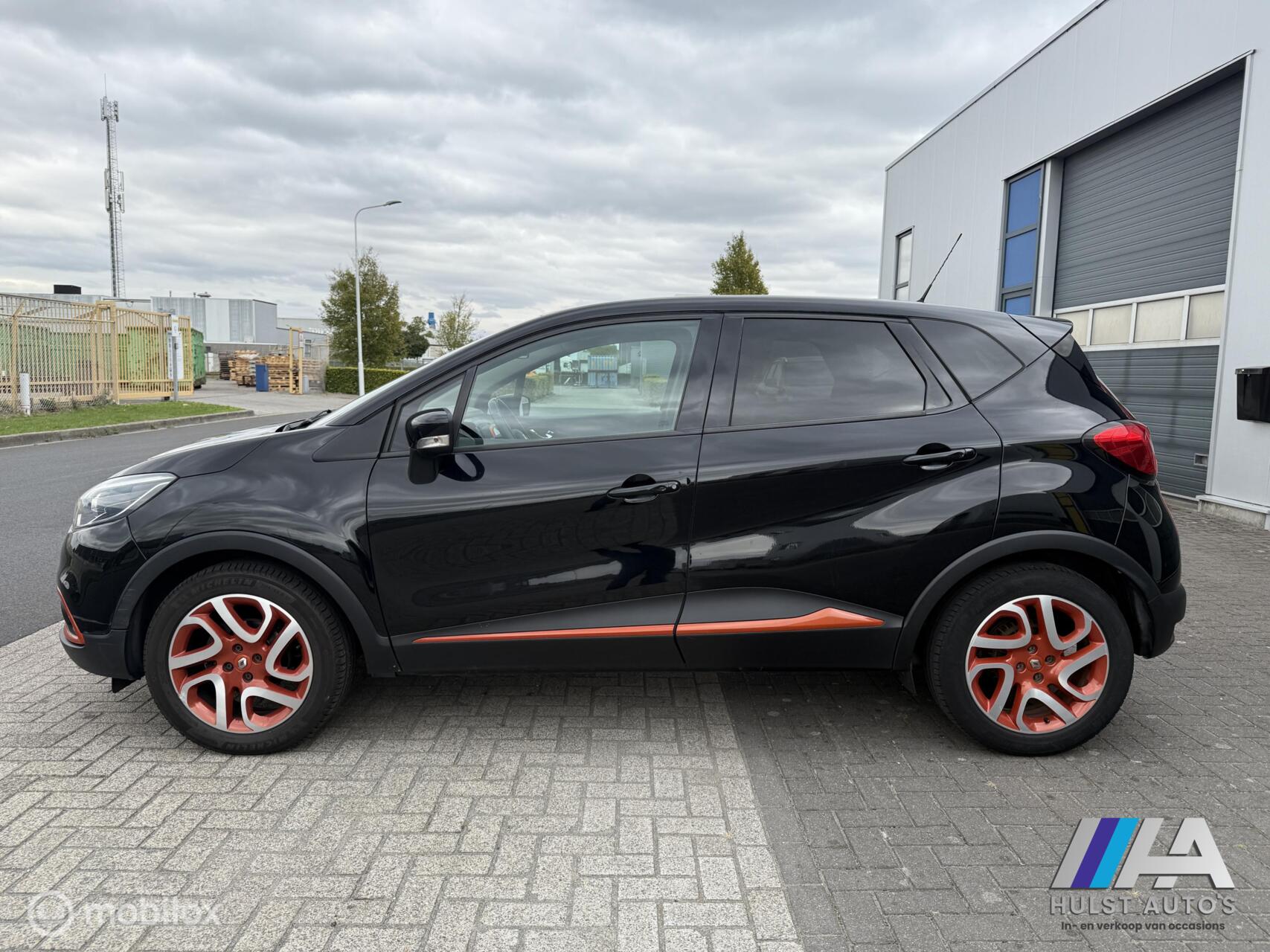 Renault Captur 0.9 TCe Dynamique 2014 | Clima | Navi | Nw ketting | Look-pakket Orange 2014 - voorkant