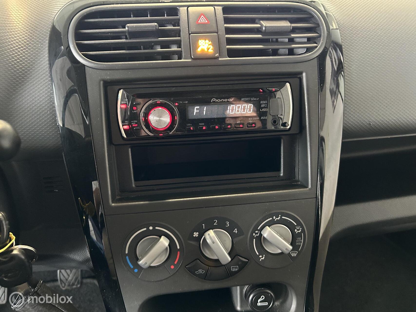 Foto van Opel Agila