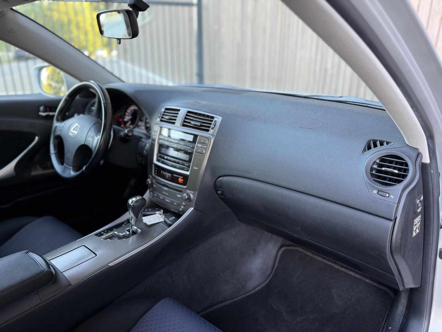 Foto van Lexus Lexus Is250