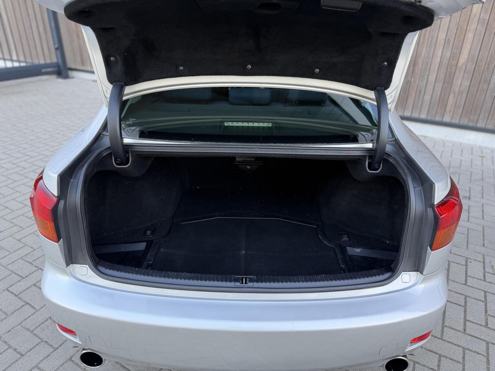 Foto van Lexus Lexus Is250