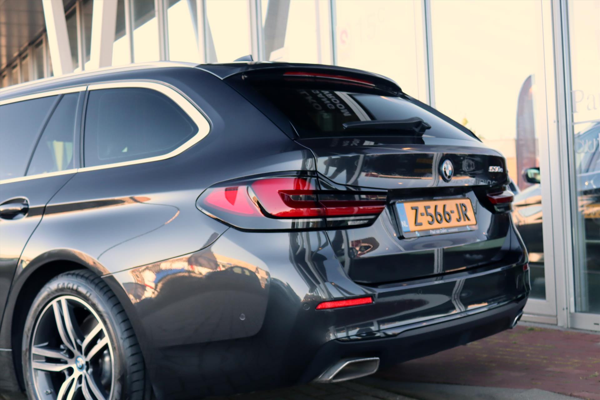 Foto van BMW 530e