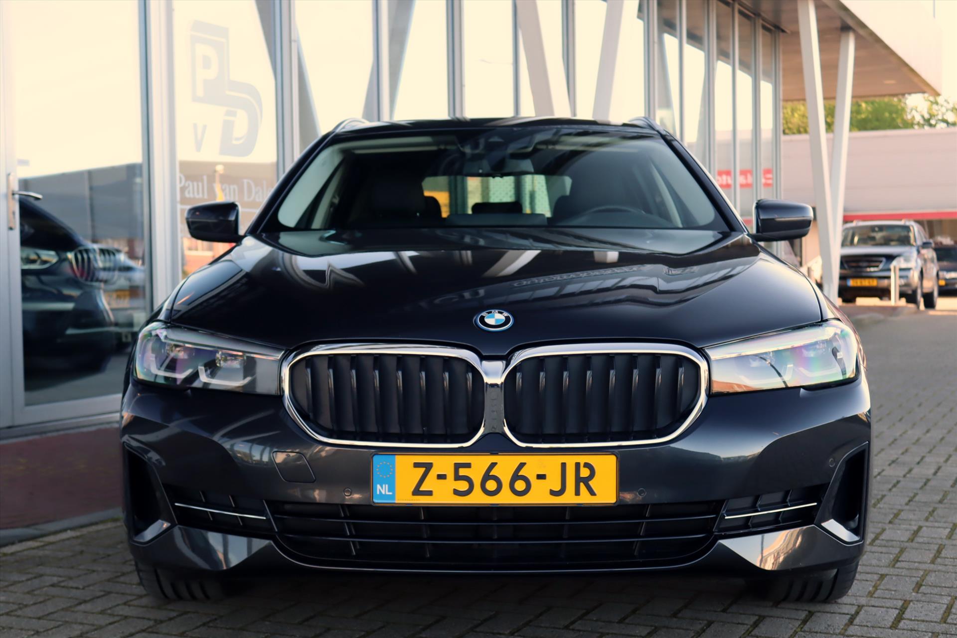 Foto van BMW 530e