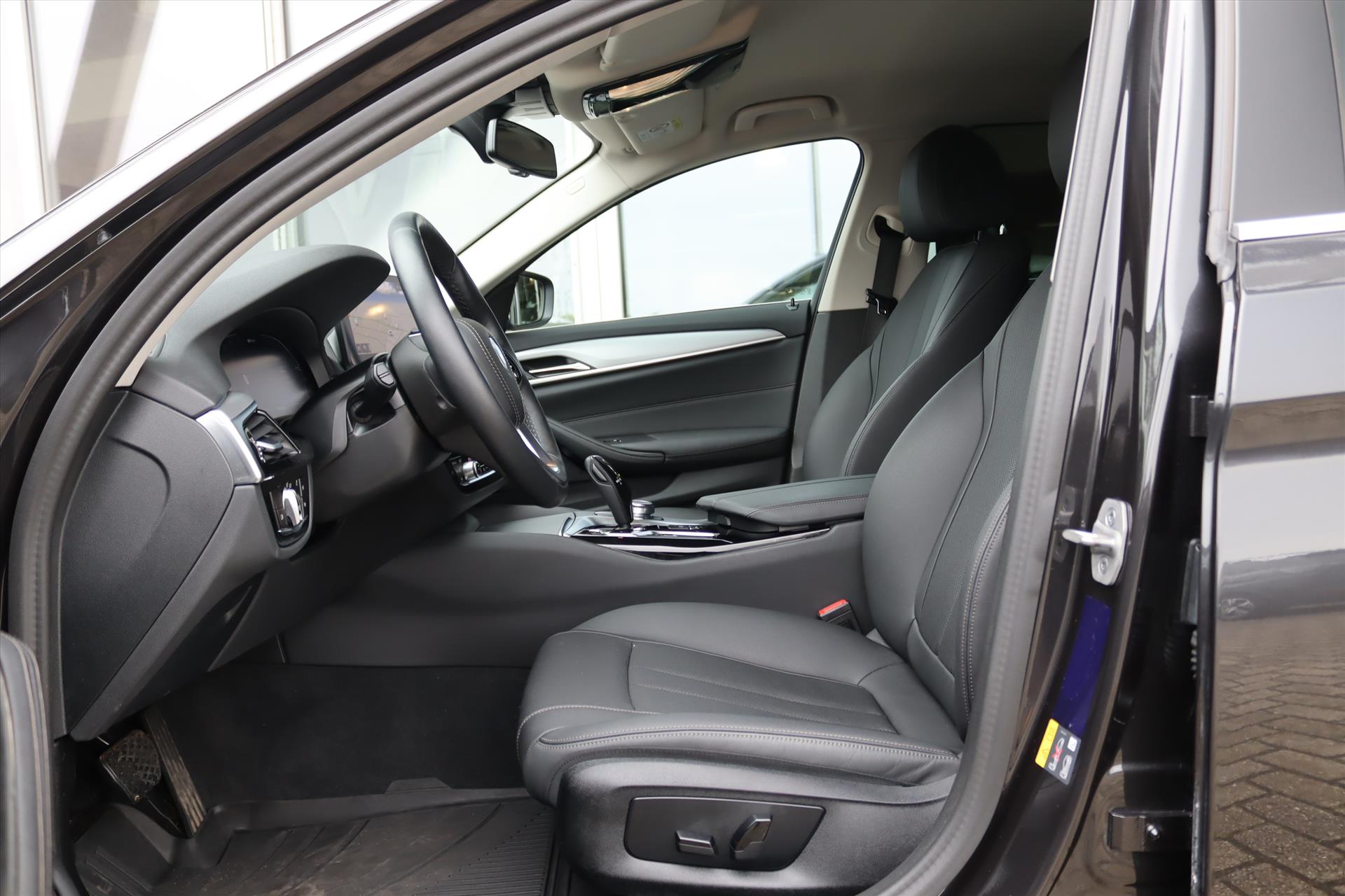 Foto van BMW 530e