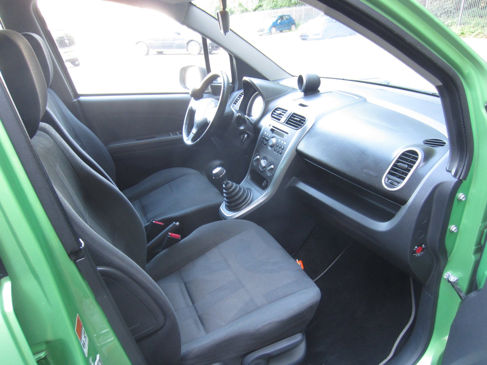 Foto van Opel Agila