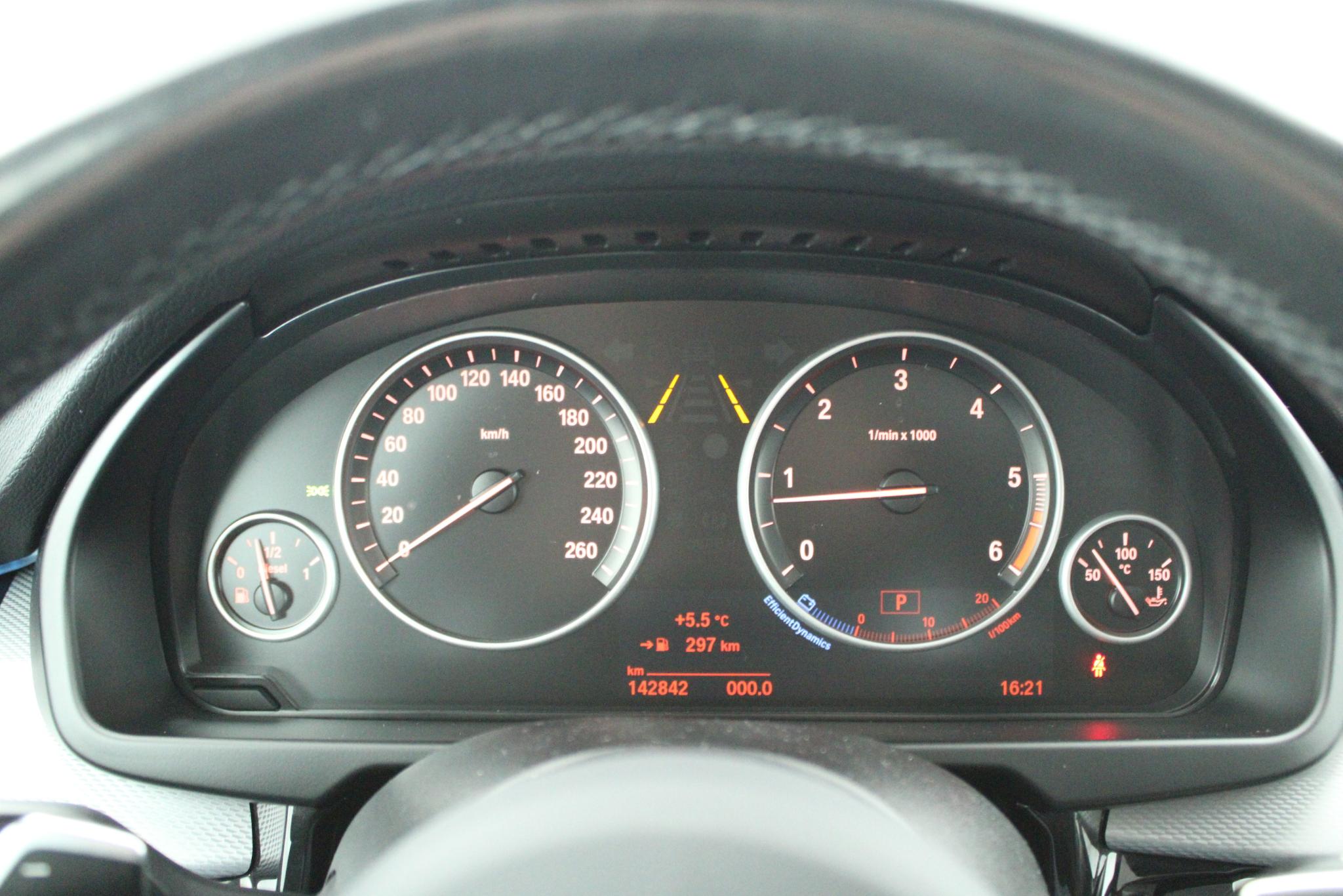 Foto van BMW X5 Xdrive30d