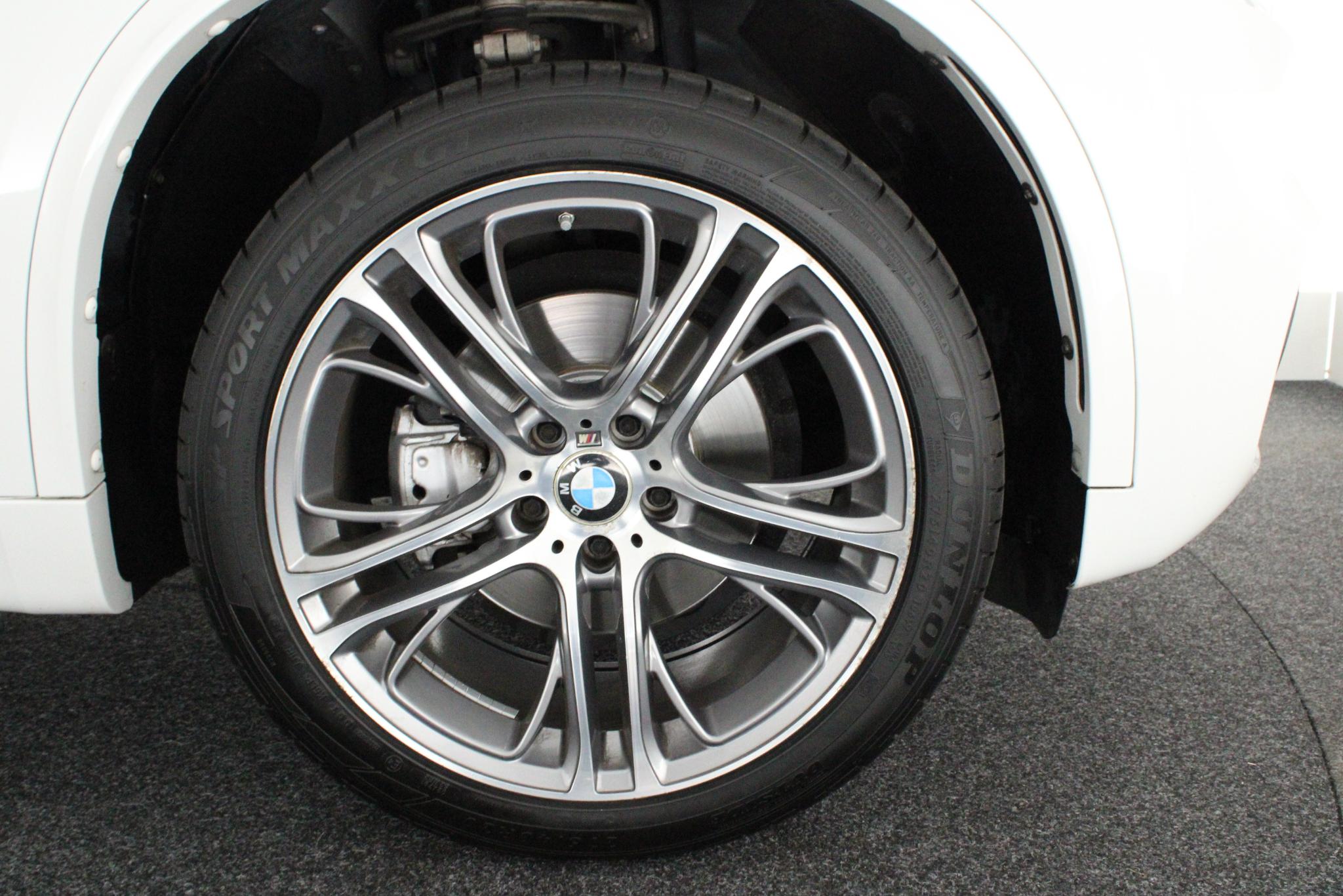 Foto van BMW X5 Xdrive30d