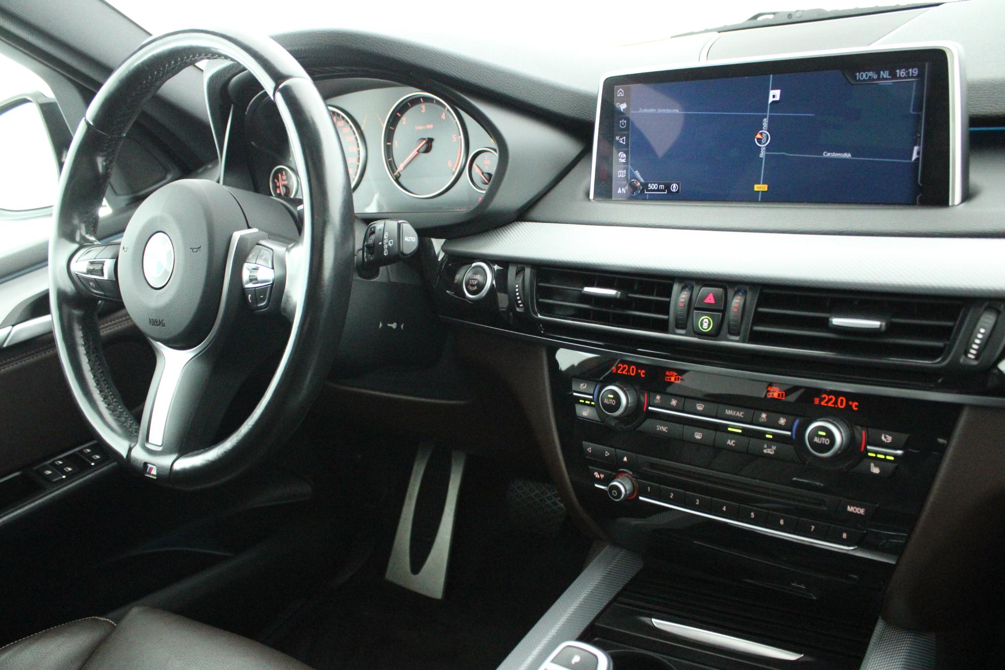 Foto van BMW X5 Xdrive30d