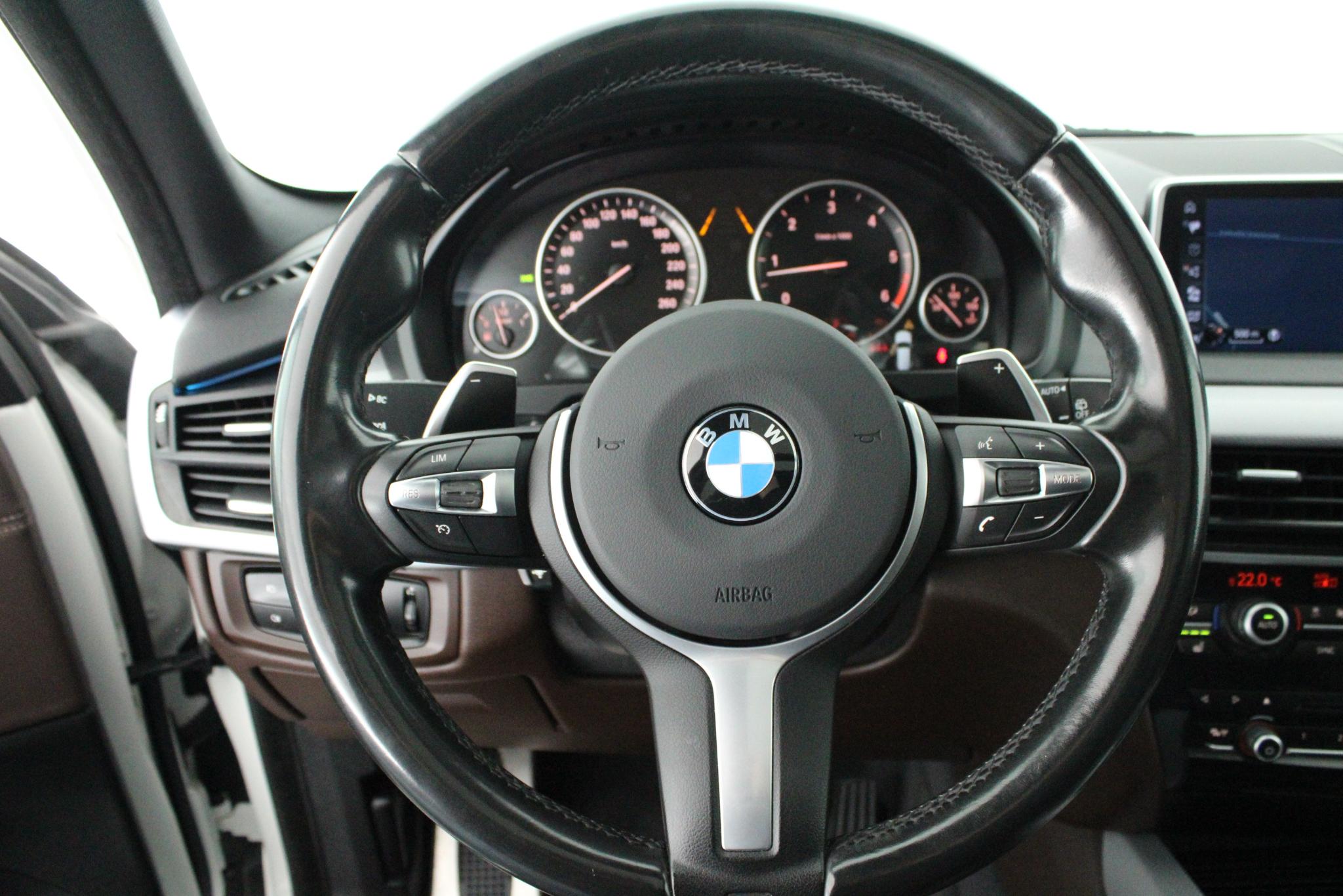 Foto van BMW X5 Xdrive30d