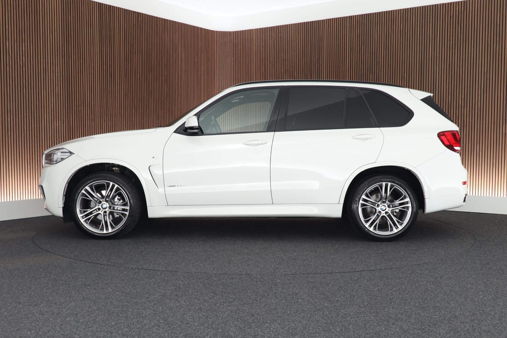 Foto van BMW X5 Xdrive30d