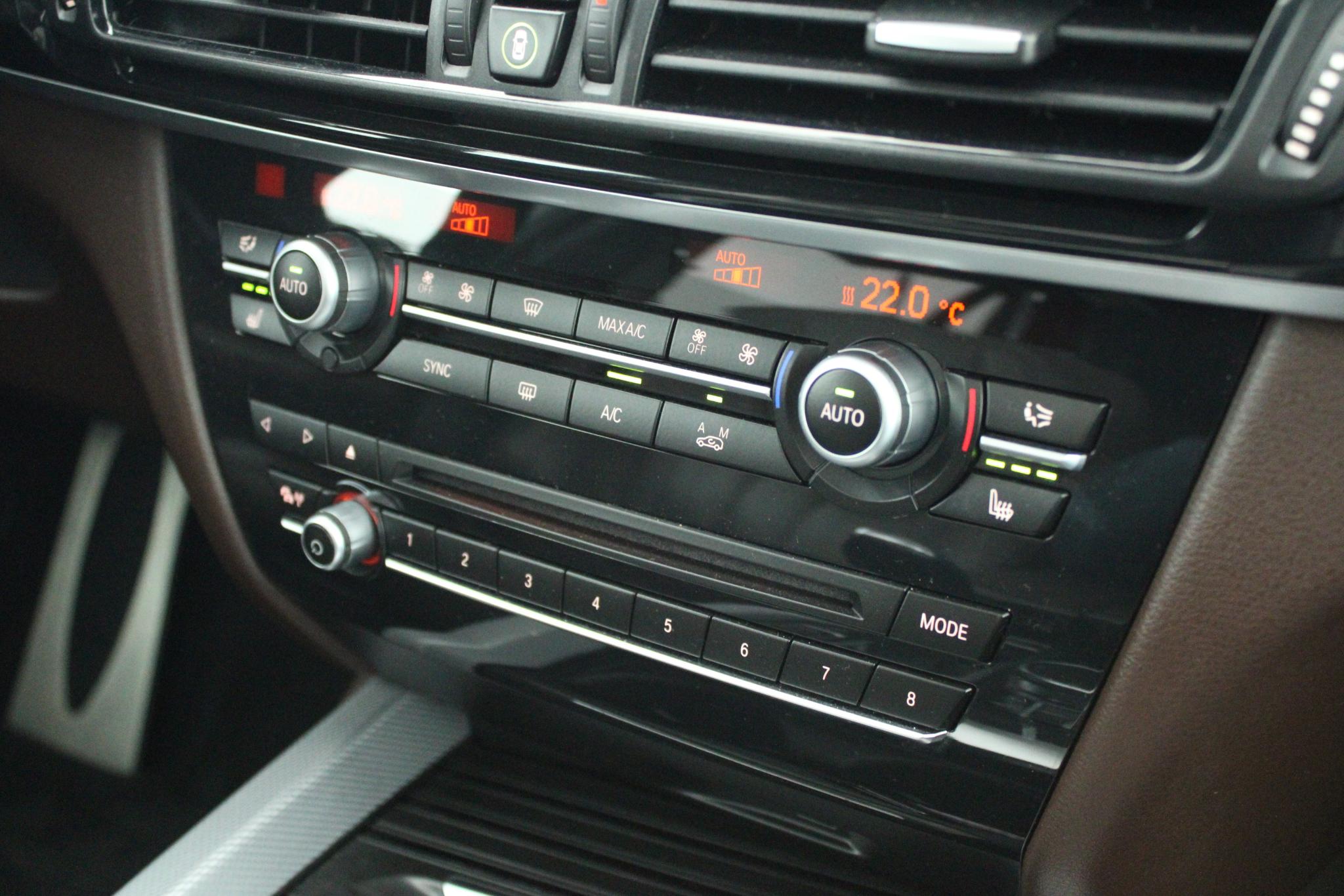 Foto van BMW X5 Xdrive30d