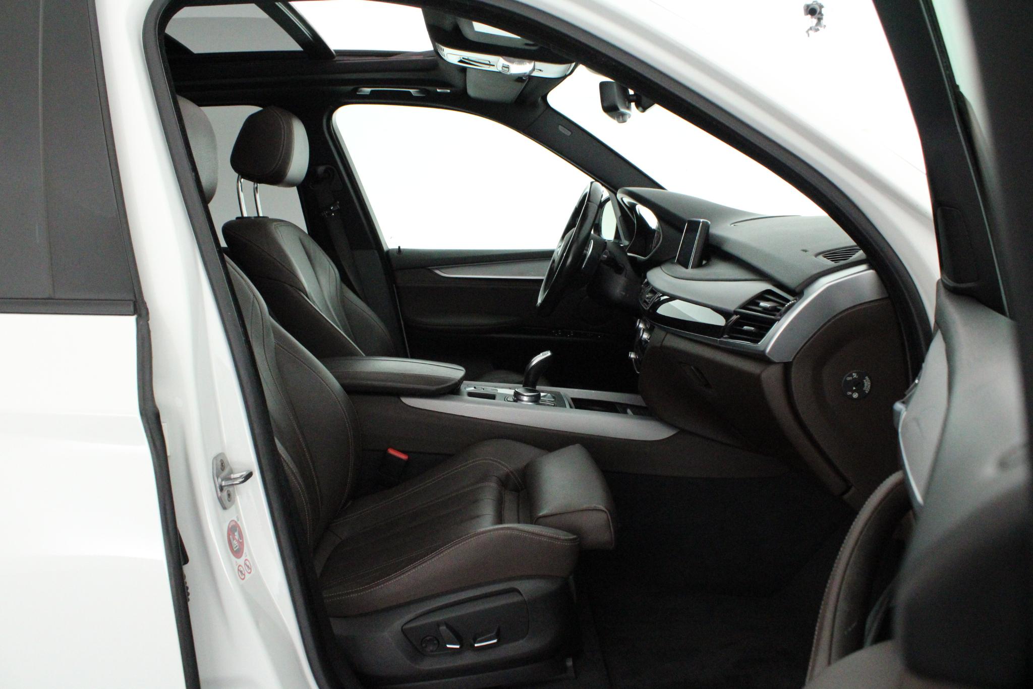 Foto van BMW X5 Xdrive30d