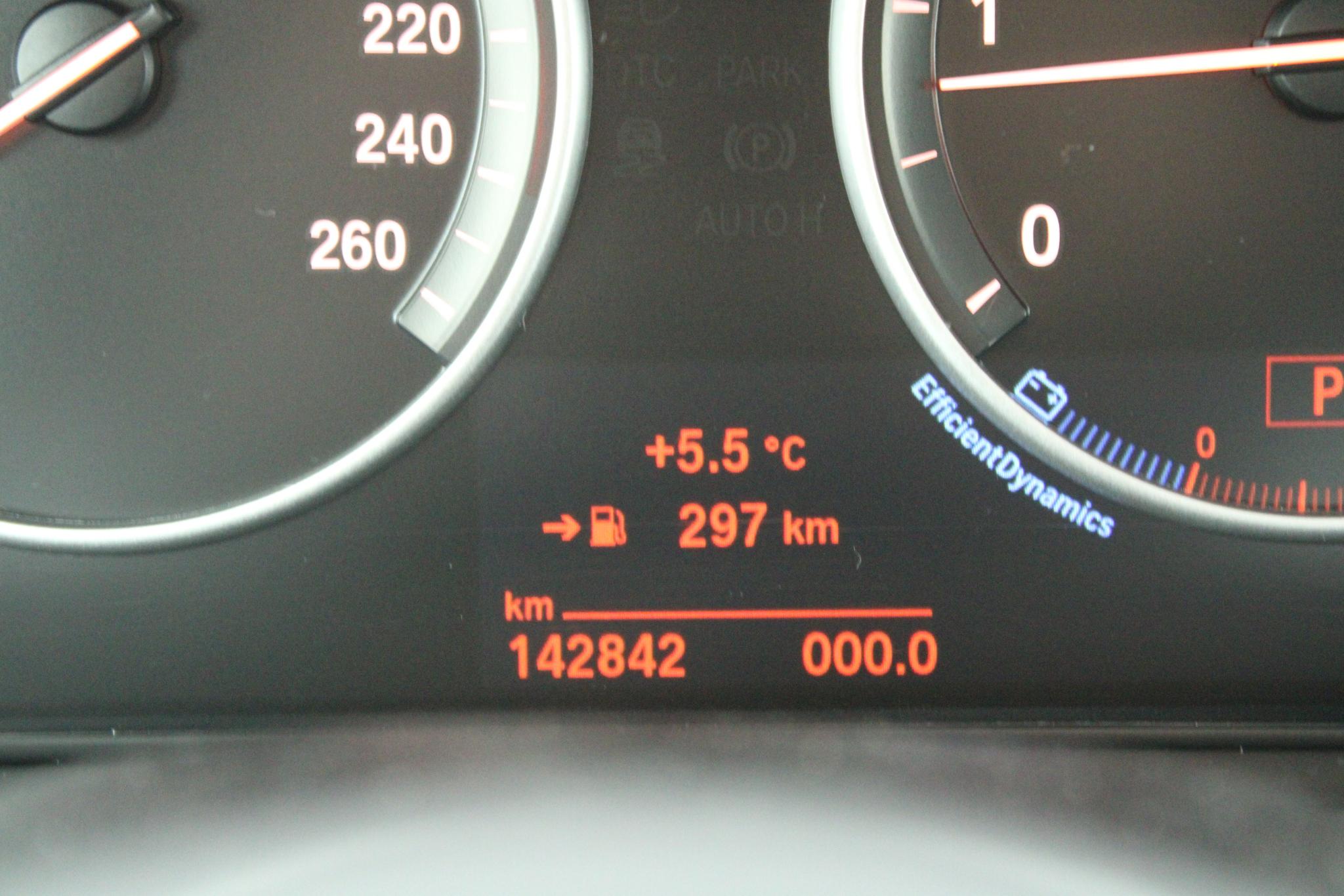 Foto van BMW X5 Xdrive30d