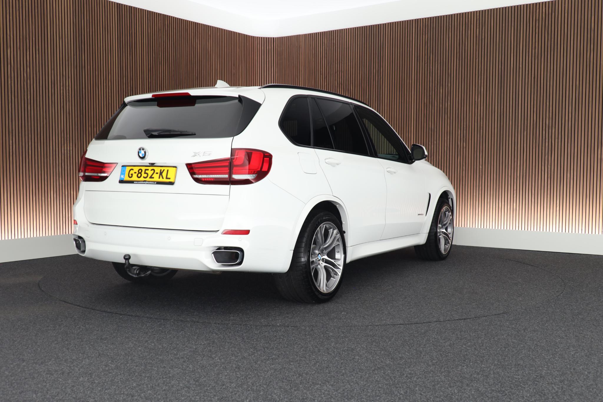Foto van BMW X5 Xdrive30d