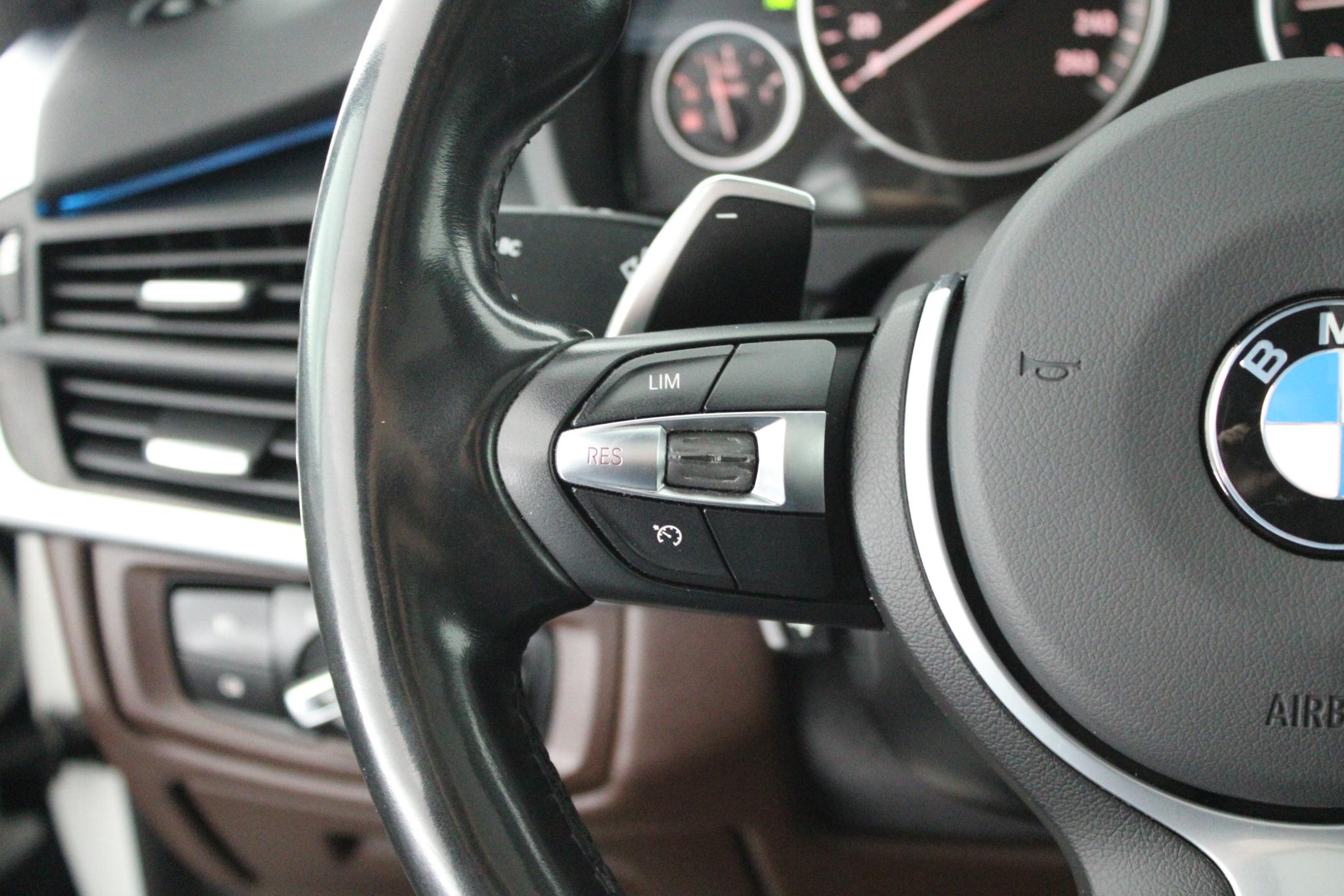 Foto van BMW X5 Xdrive30d
