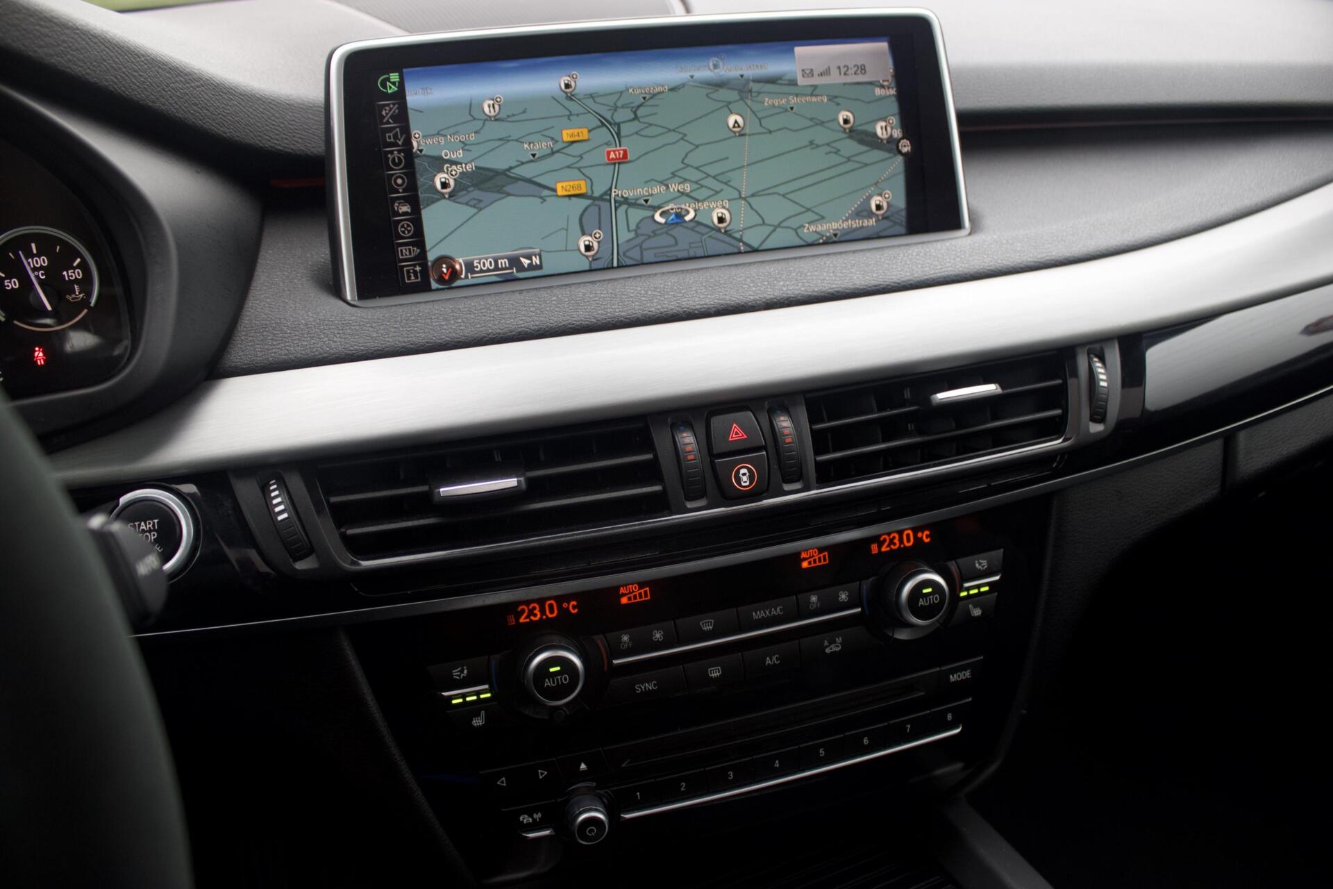 Foto van BMW X5 Xdrive40d