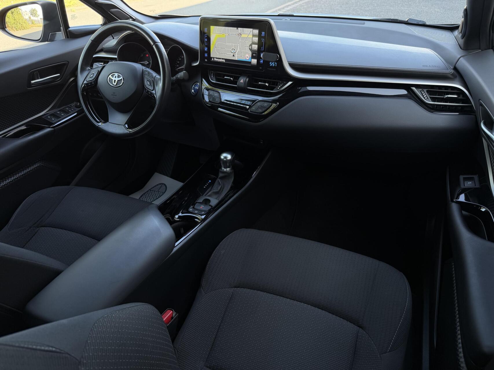 Foto van Toyota Toyota C-hr
