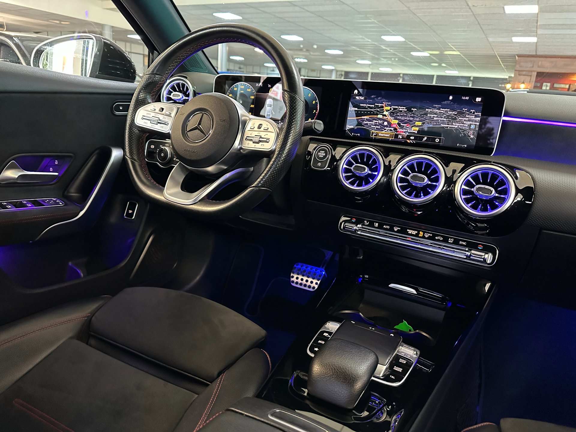 Foto van Mercedes-Benz A 200
