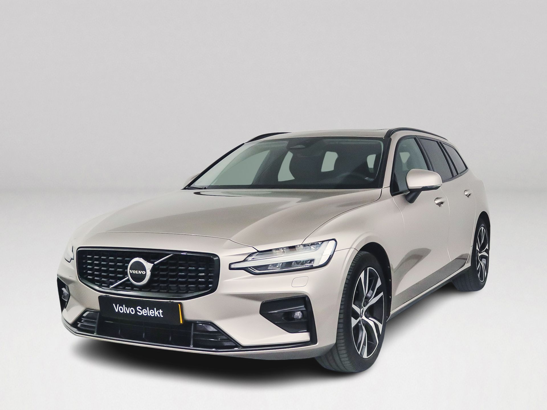 Volvo V60 B4 Ultimate Dark | Panoramadak | 360° camera | Harman Kardon | Head-up display | Stoelventilatie | Stoel- en stuurverwarming | Trekhaak 2022 - voorkant