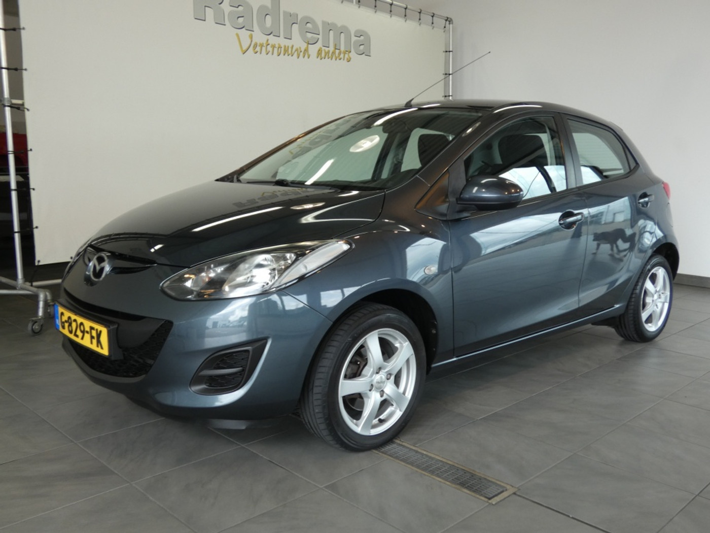 Mazda Mazda 2 1.5 GT-L Automaat ! 2012 - voorkant