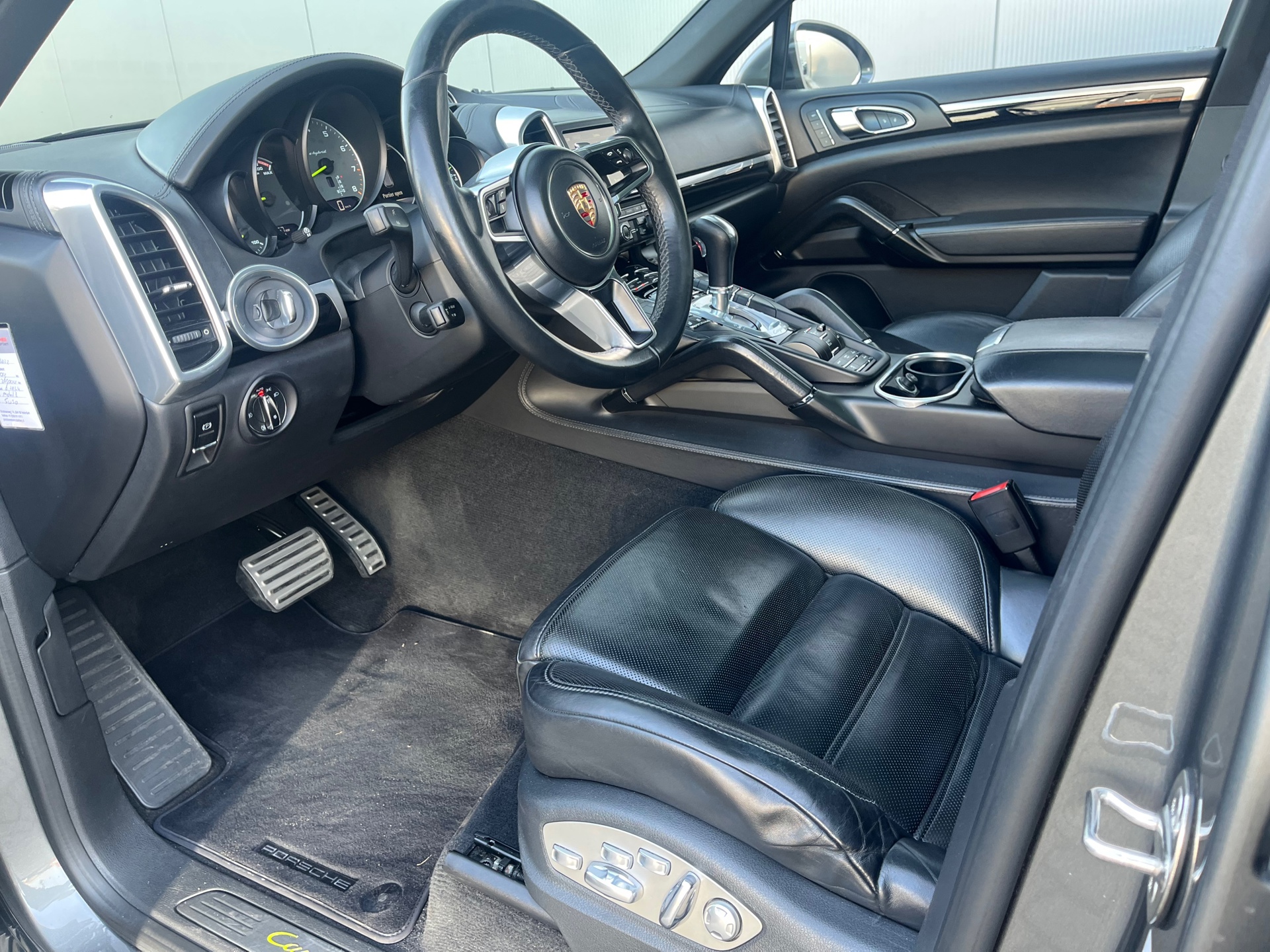 Foto van Porsche Cayenne S E-hybrid