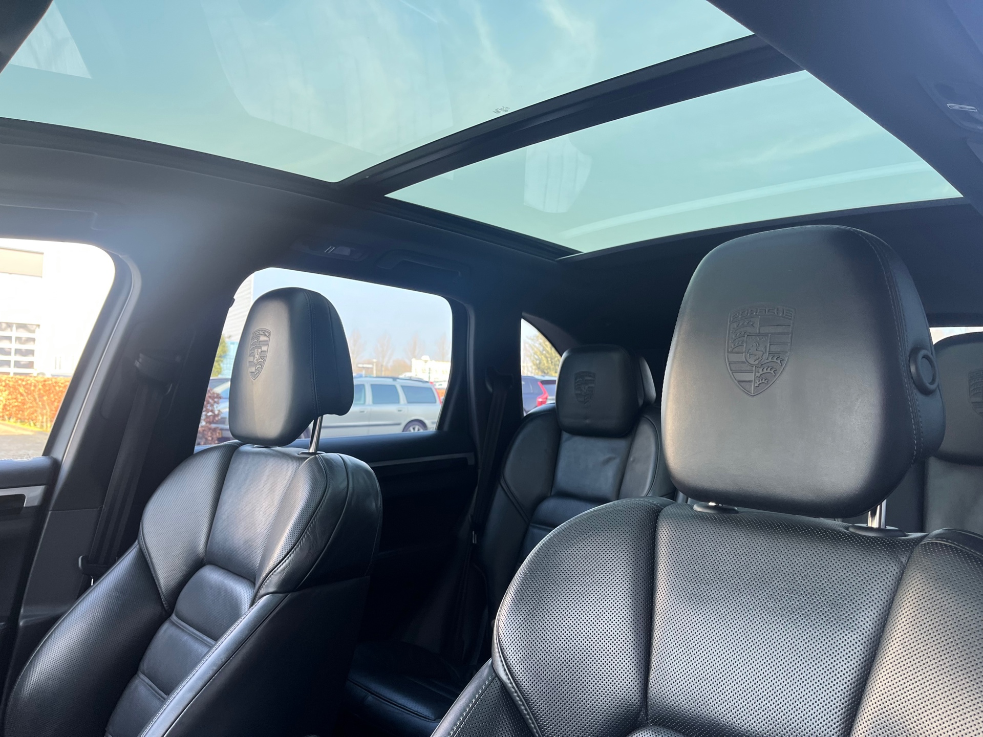 Foto van Porsche Cayenne S E-hybrid