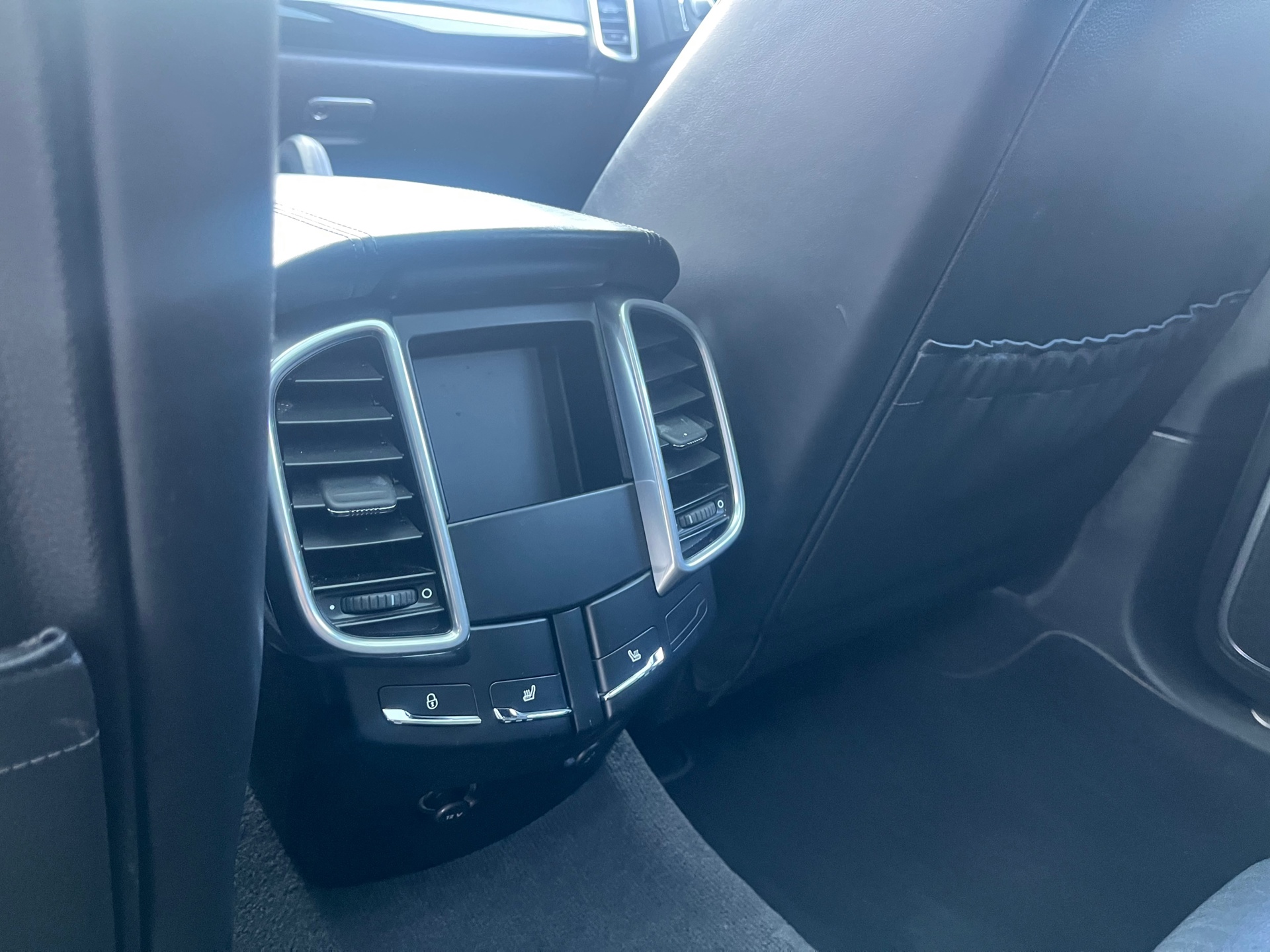 Foto van Porsche Cayenne S E-hybrid