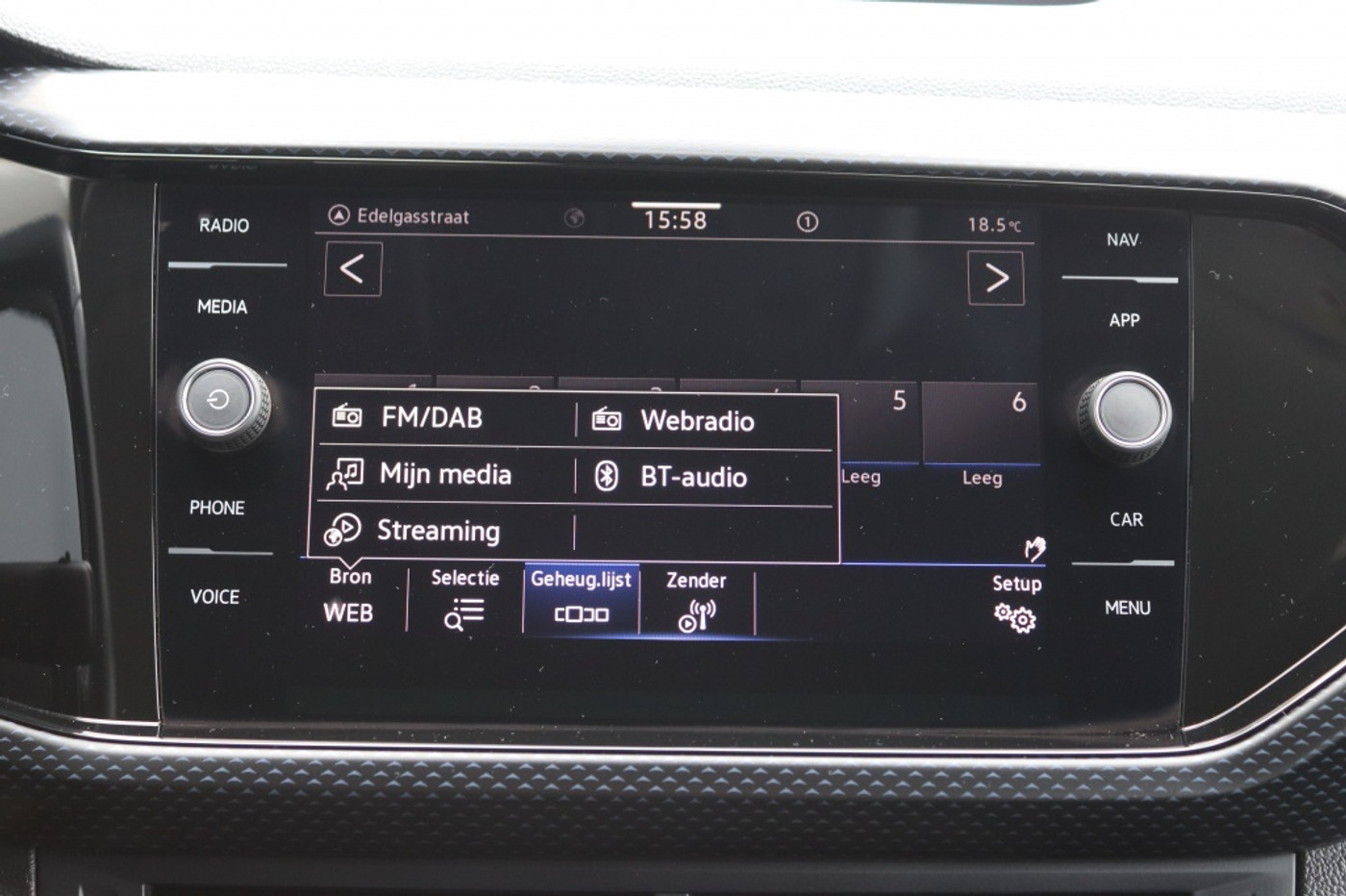 Foto van Volkswagen T-cross