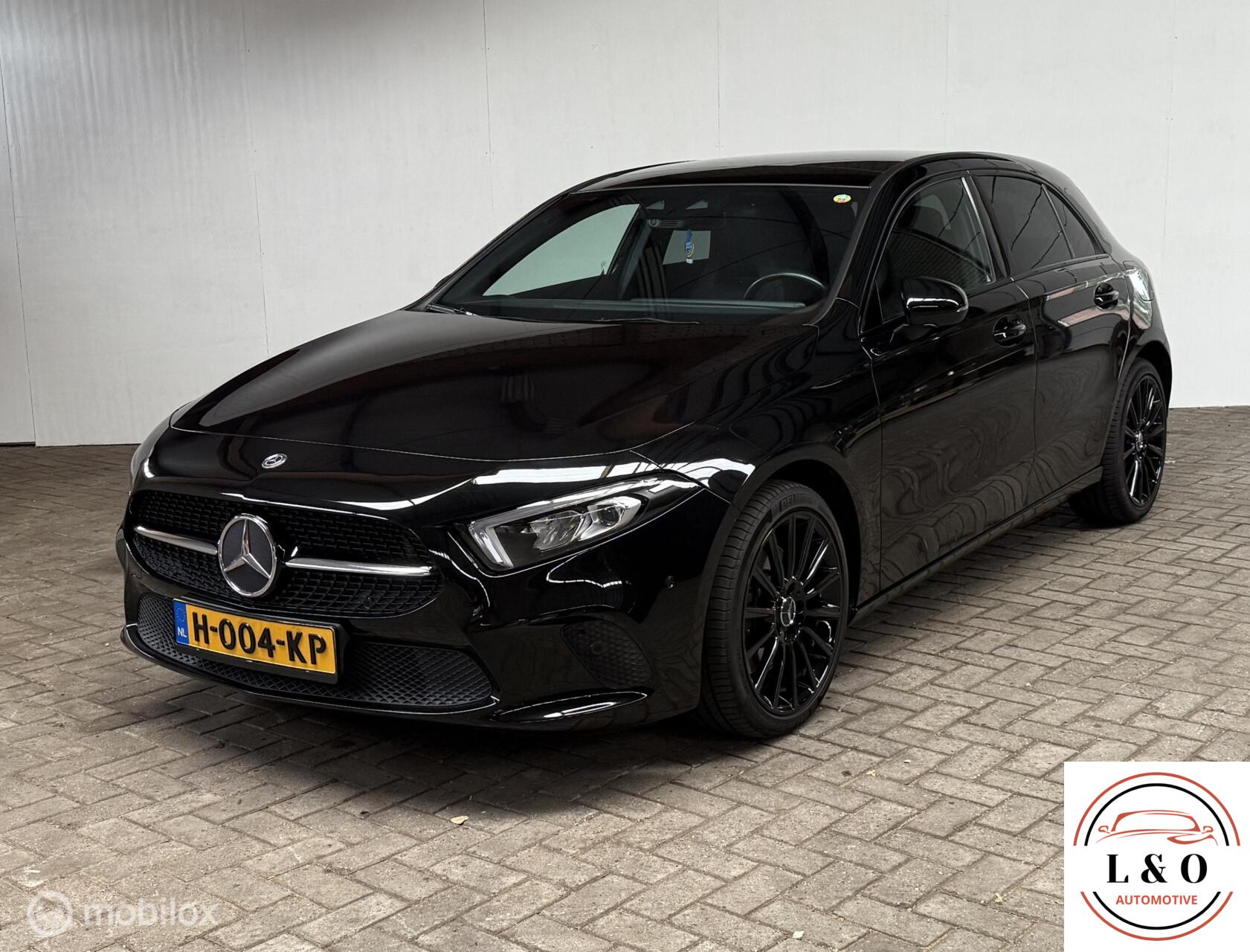 Mercedes-Benz A-klasse 250 Prestige - PANO - FACELIFT 2018 - voorkant