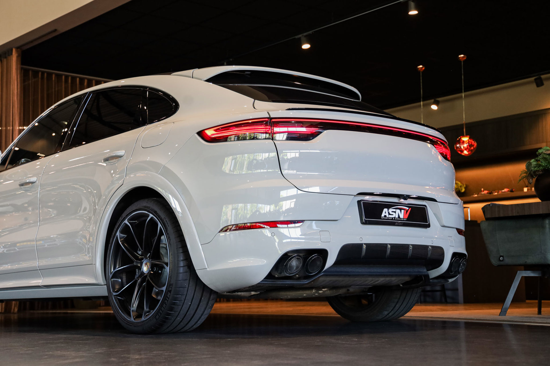 Foto van Porsche Cayenne E-hybrid