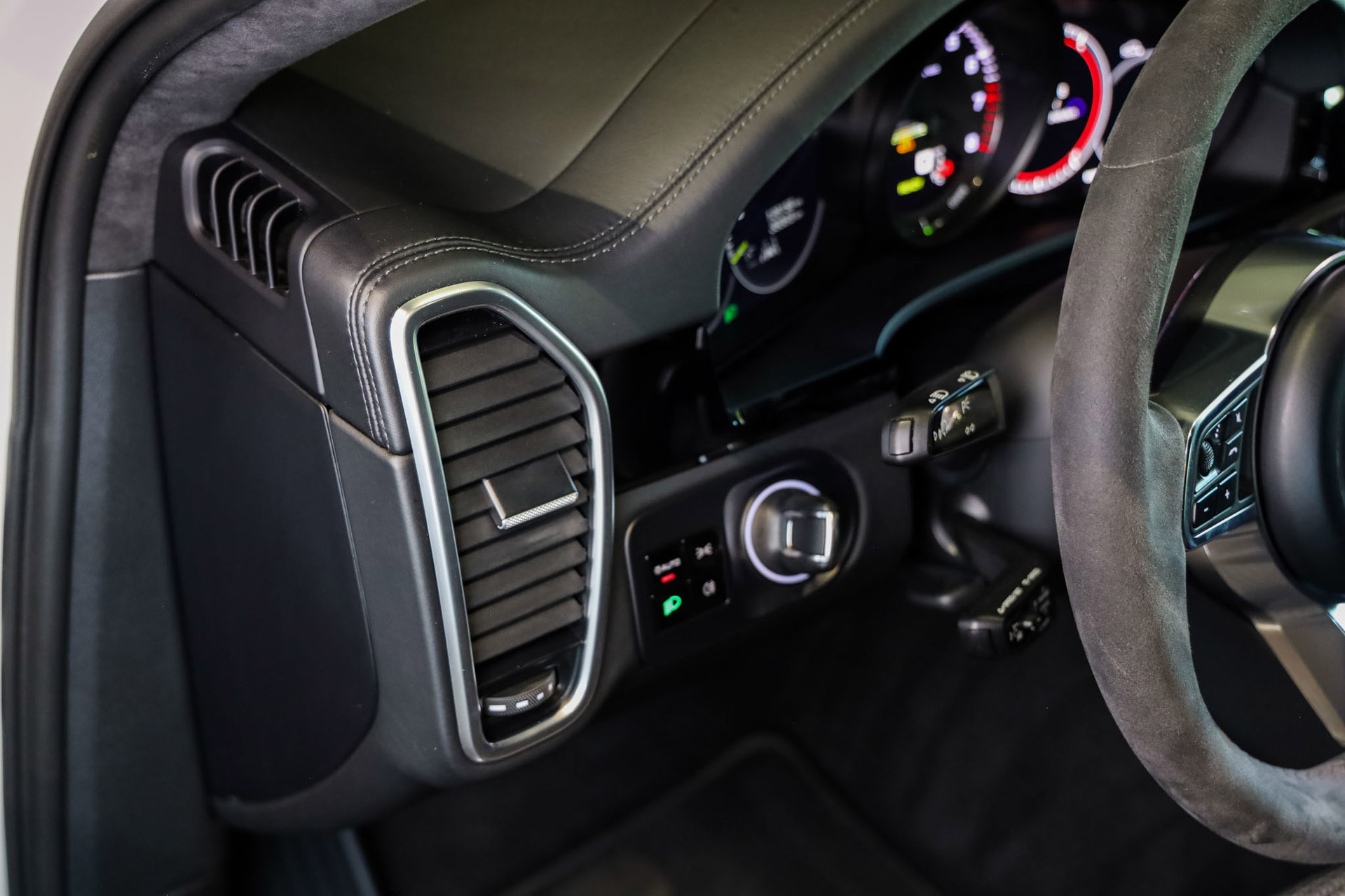 Foto van Porsche Cayenne E-hybrid