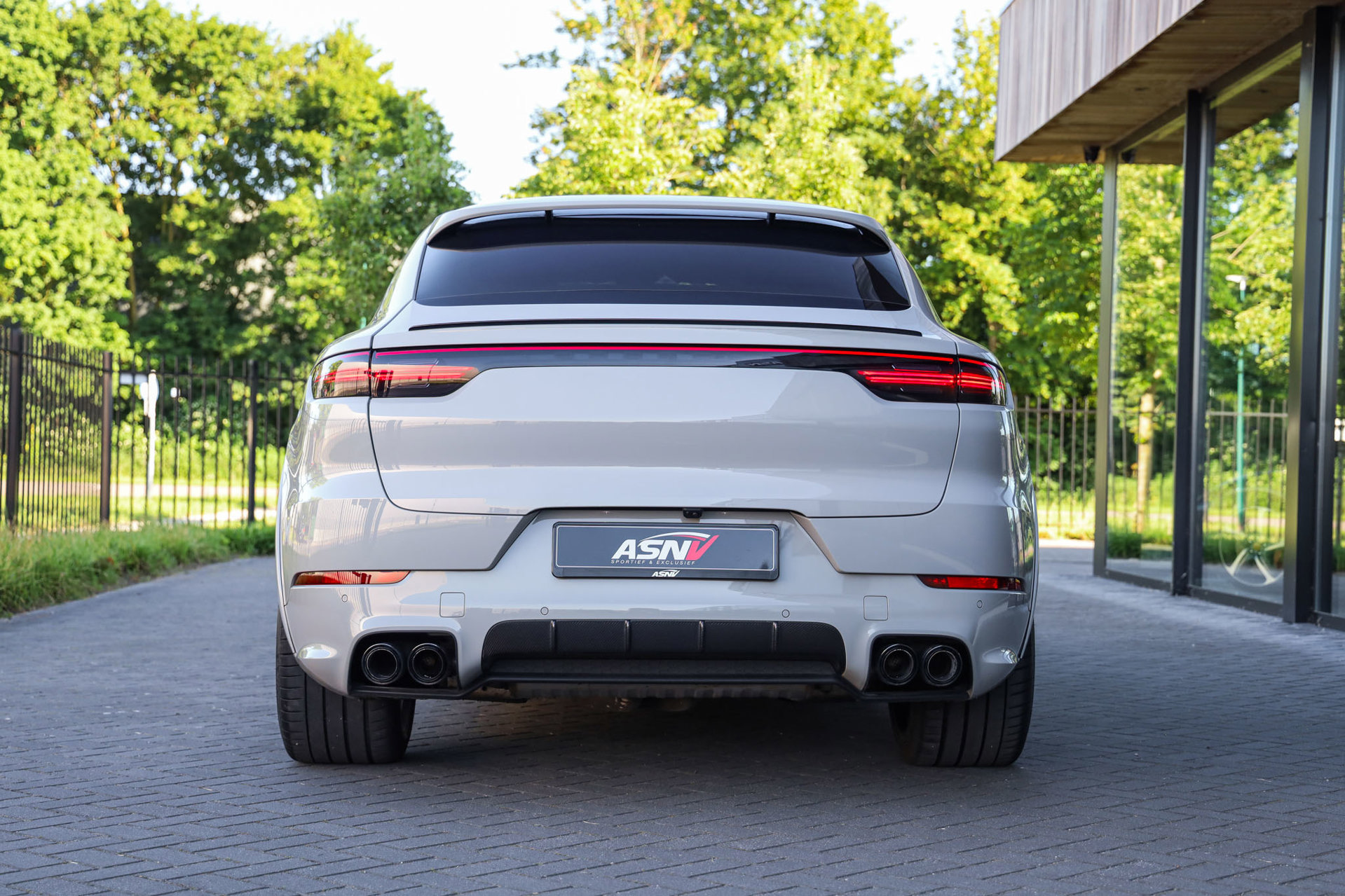 Foto van Porsche Cayenne E-hybrid