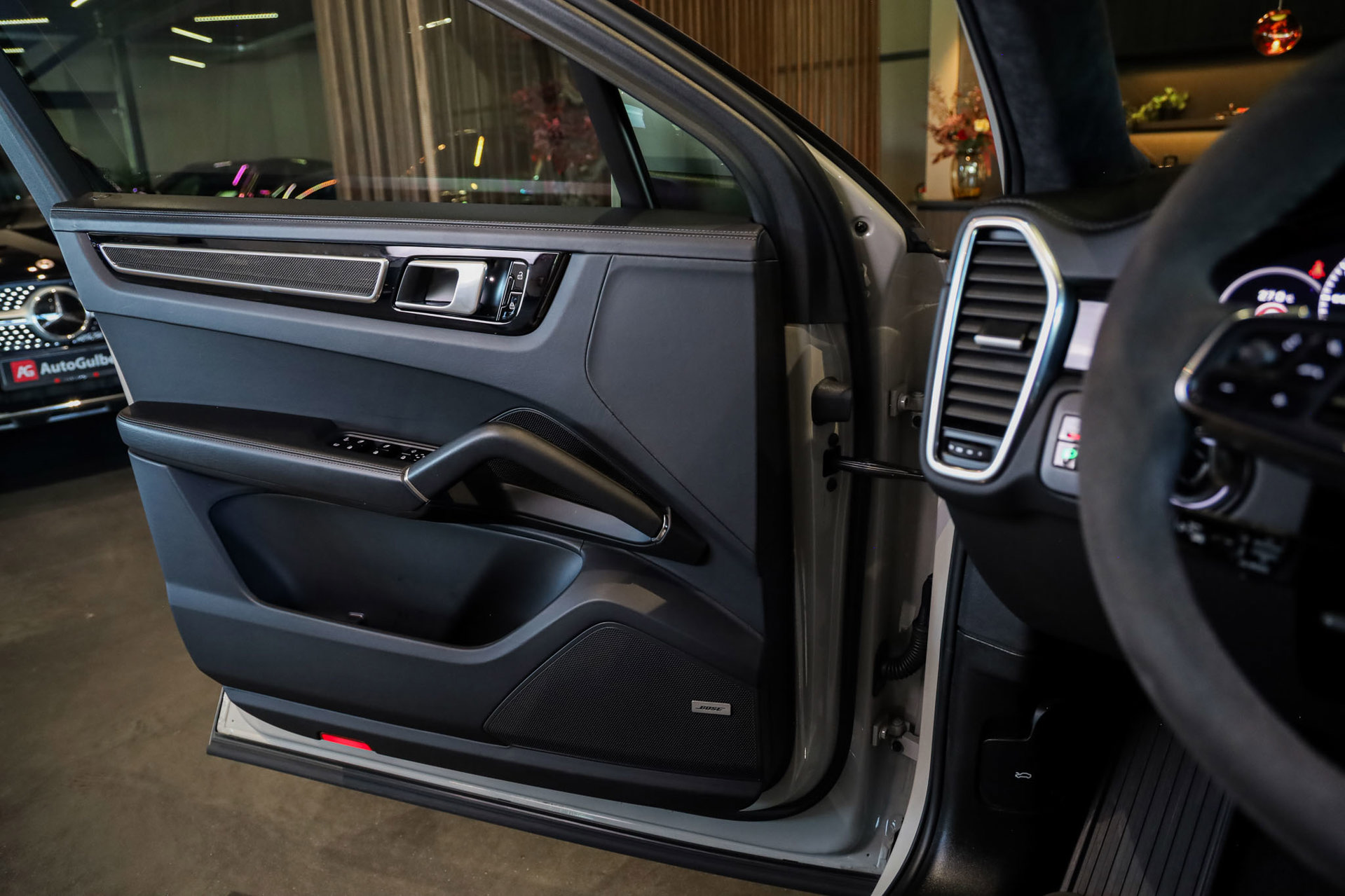 Foto van Porsche Cayenne E-hybrid