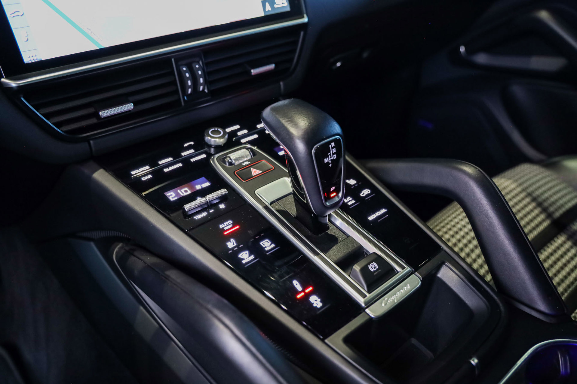 Foto van Porsche Cayenne E-hybrid