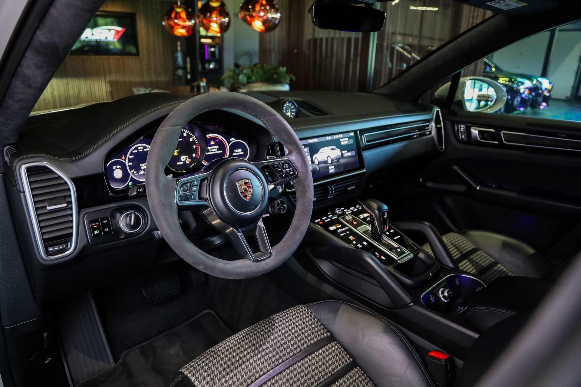 Foto van Porsche Cayenne E-hybrid