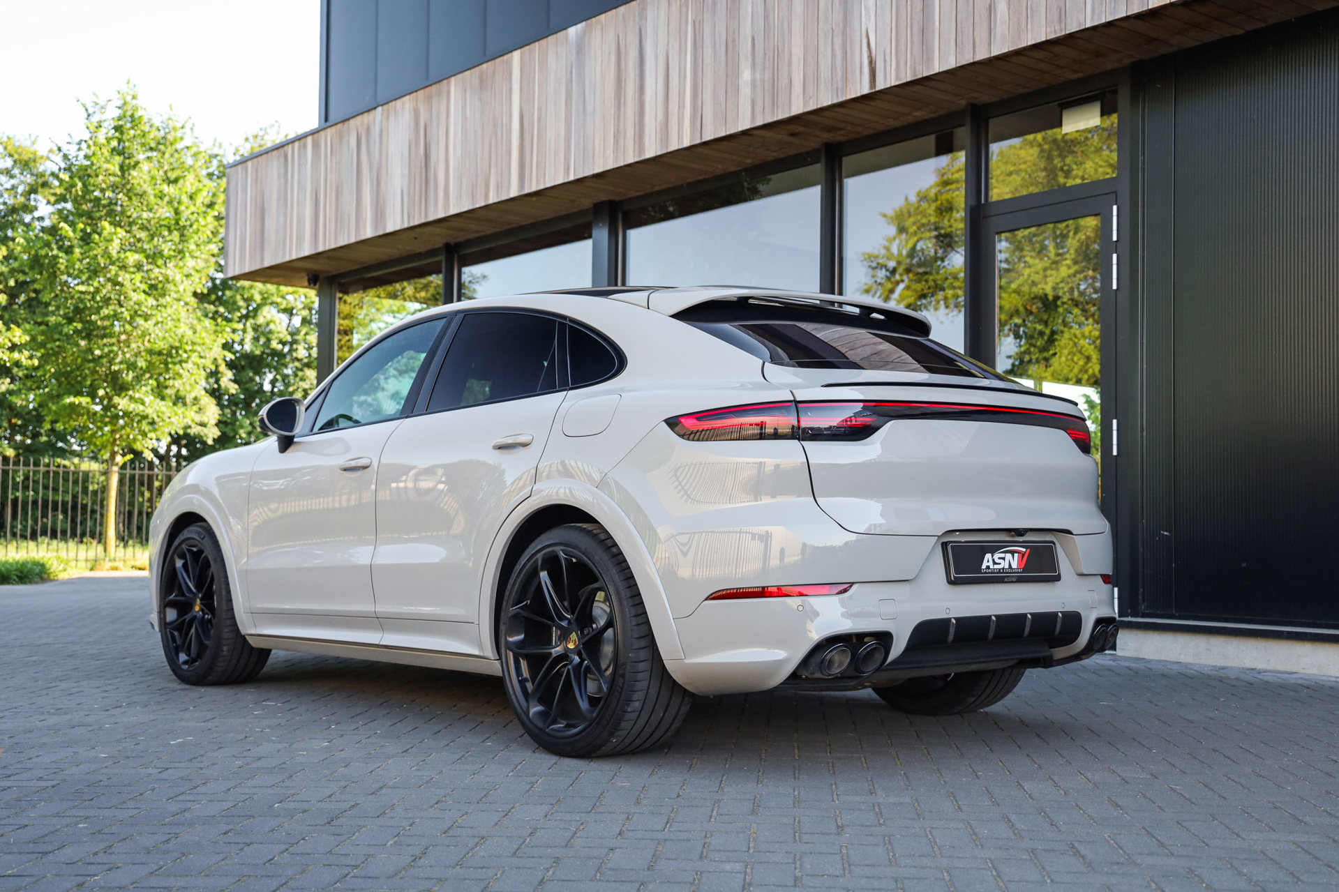 Foto van Porsche Cayenne E-hybrid