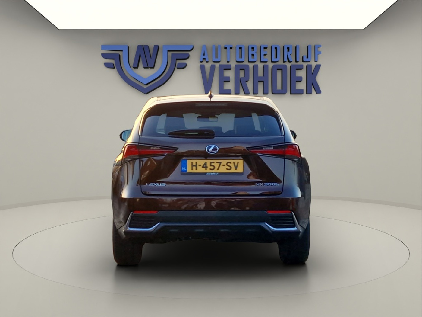 Foto van Lexus Lexus Nx300h