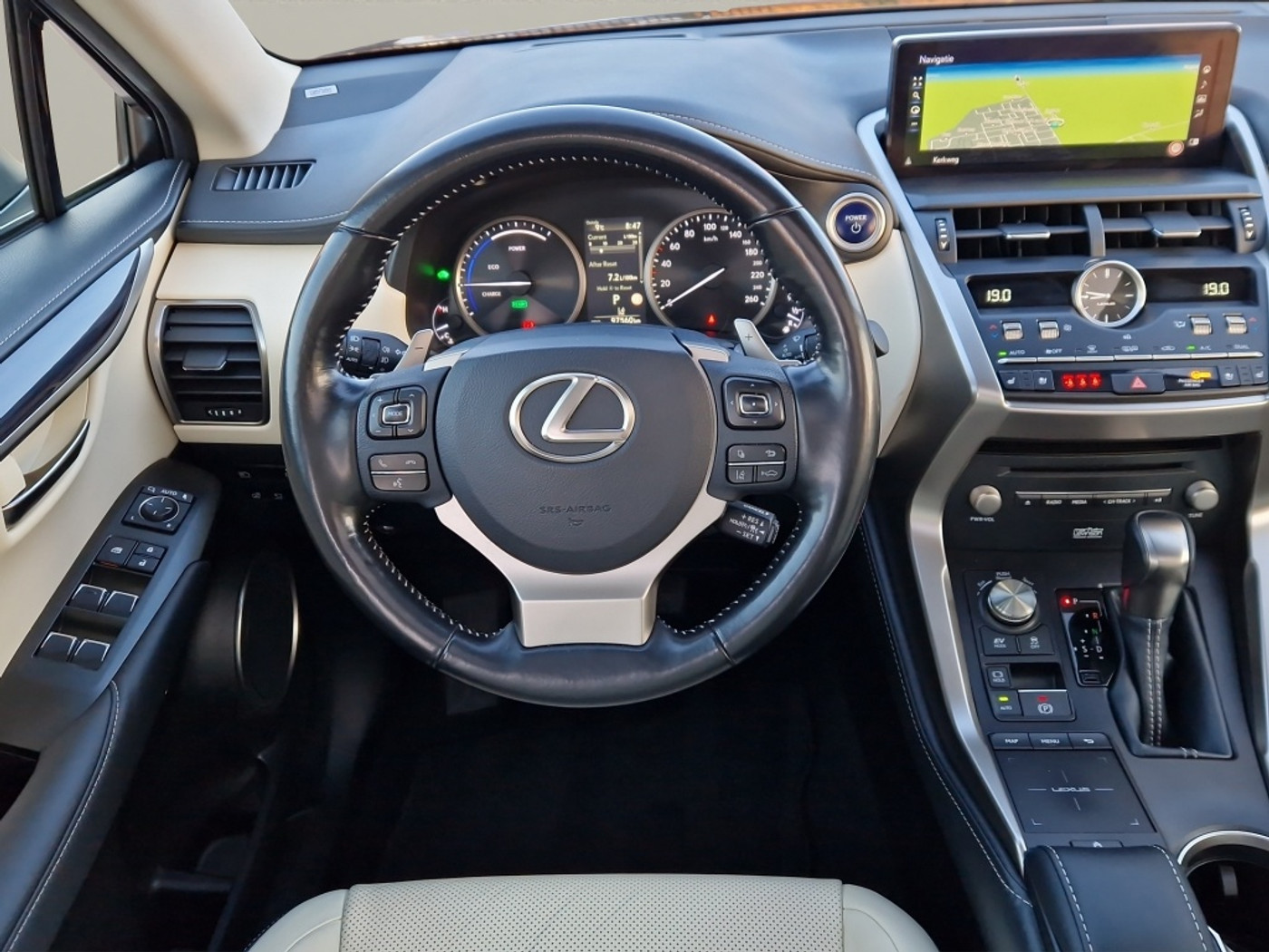 Foto van Lexus Lexus Nx300h