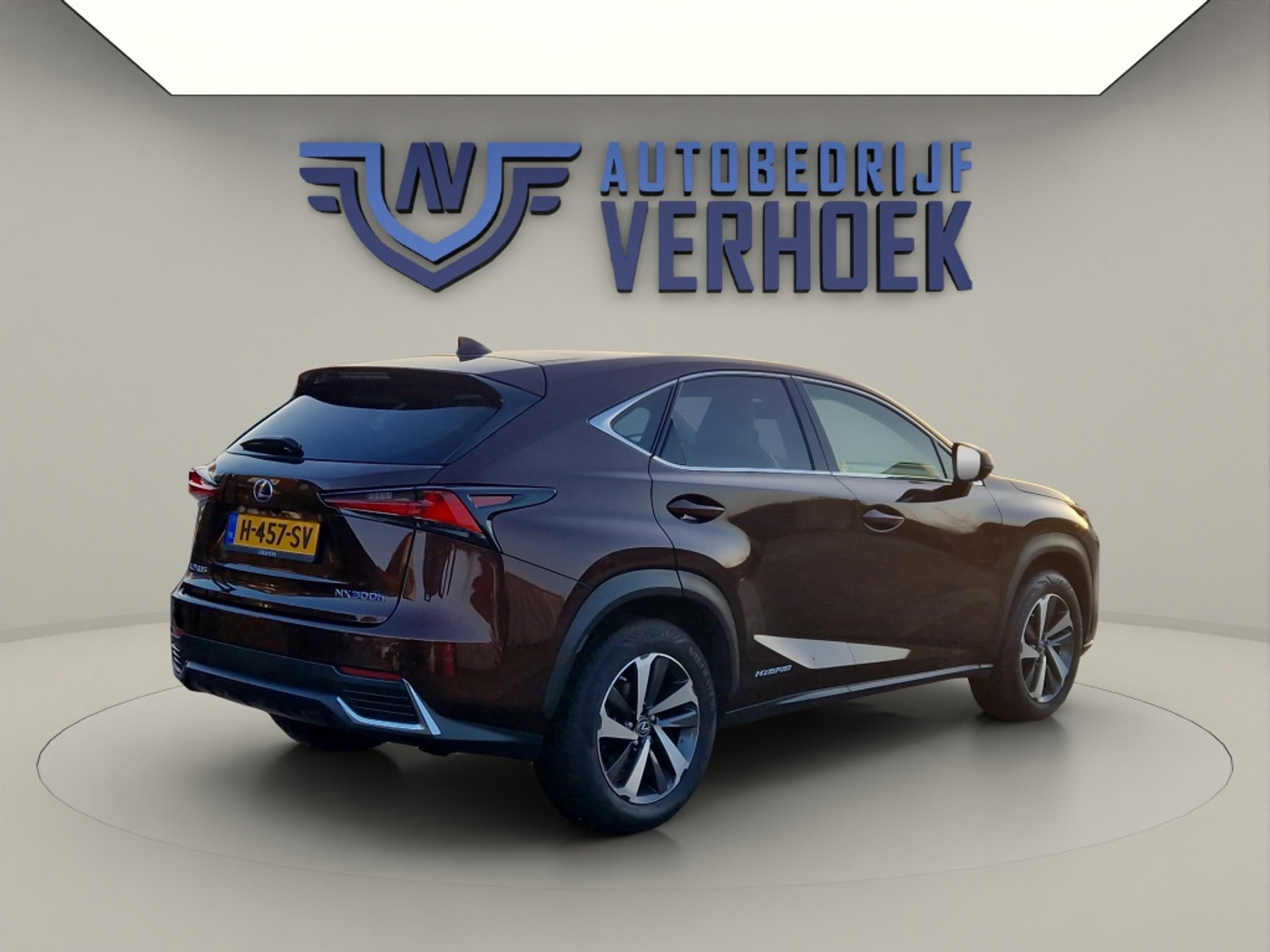 Foto van Lexus Lexus Nx300h