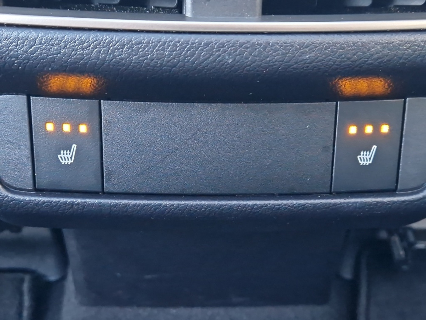 Foto van Lexus Lexus Nx300h