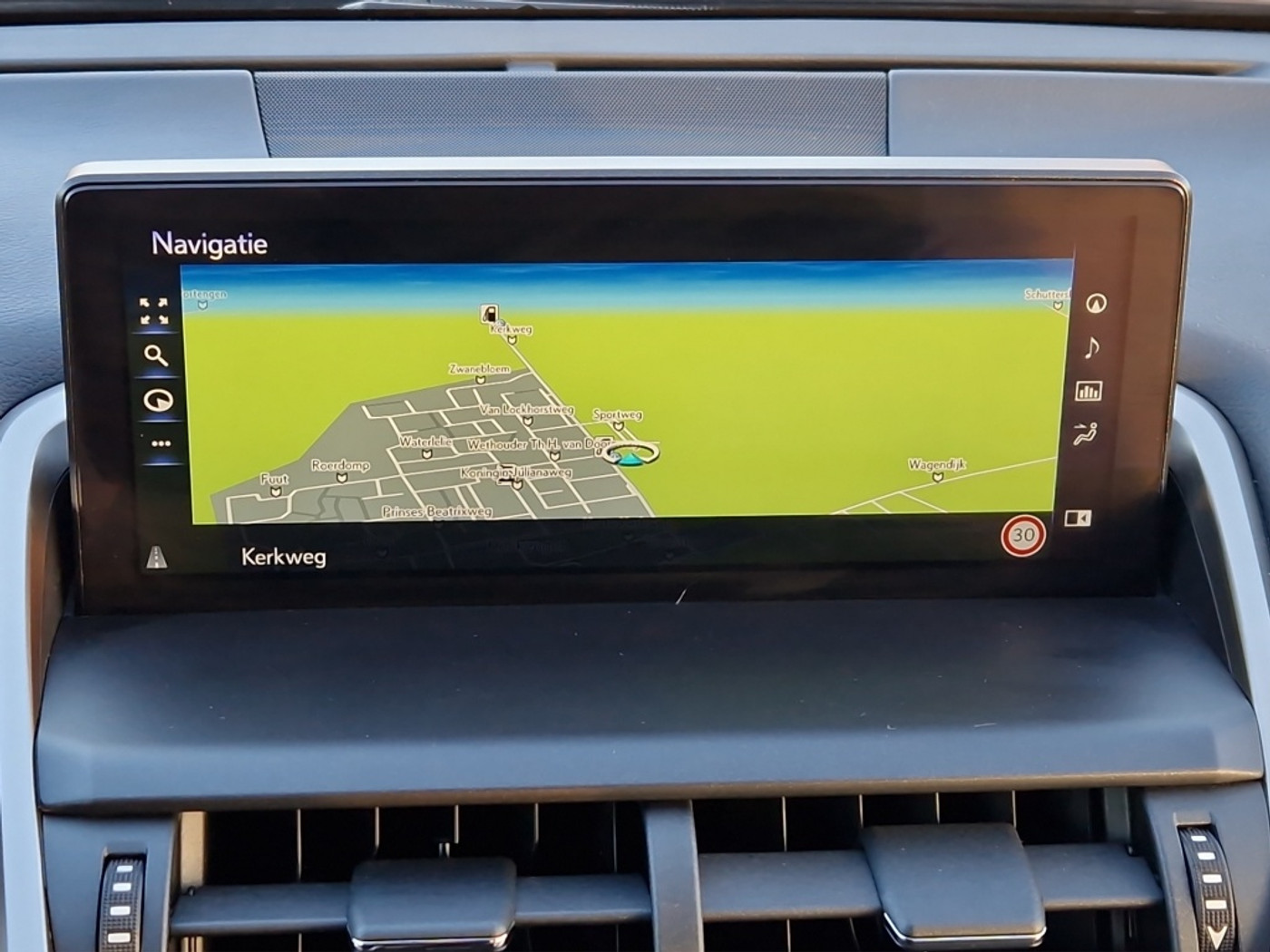Foto van Lexus Lexus Nx300h