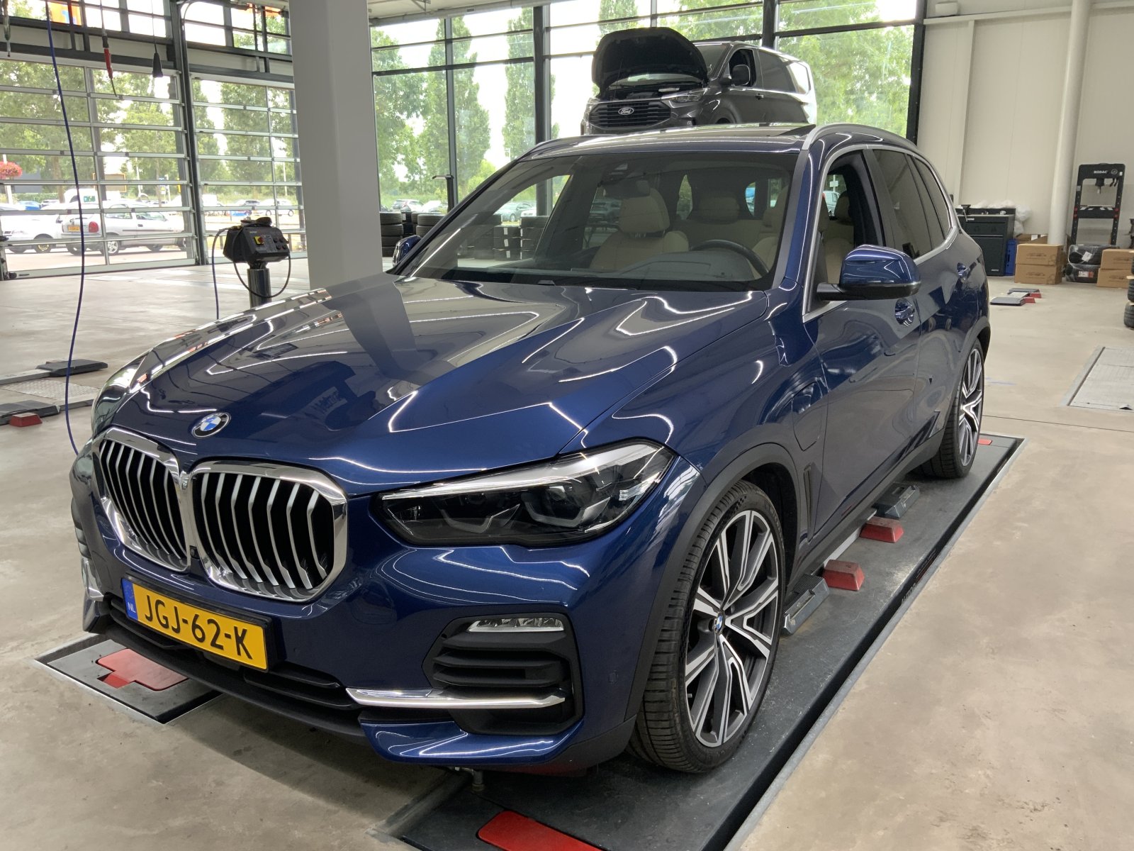 BMW X5 xDrive45e High Exec. 2020 - voorkant