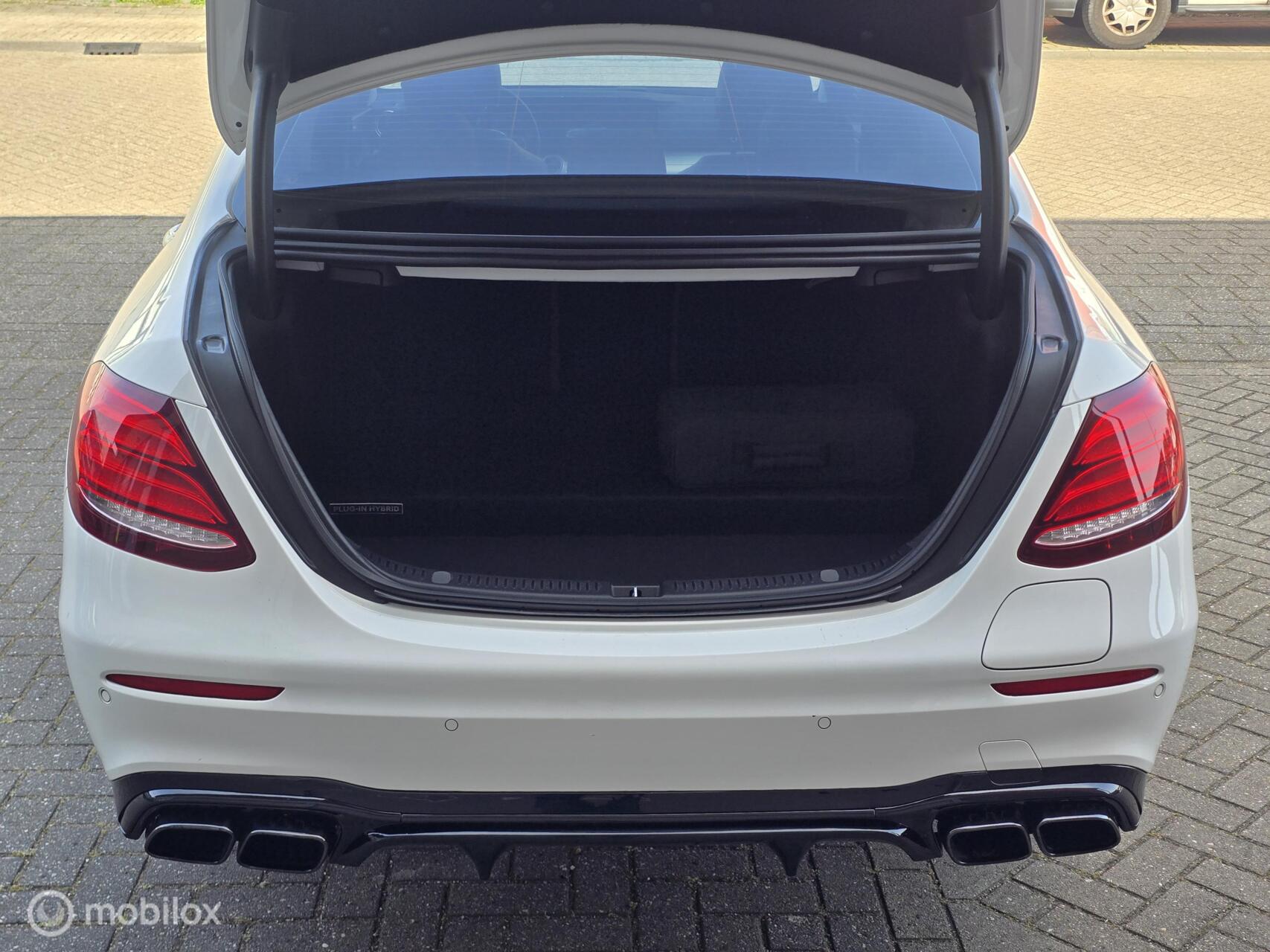Foto van Mercedes-Benz E 350 E