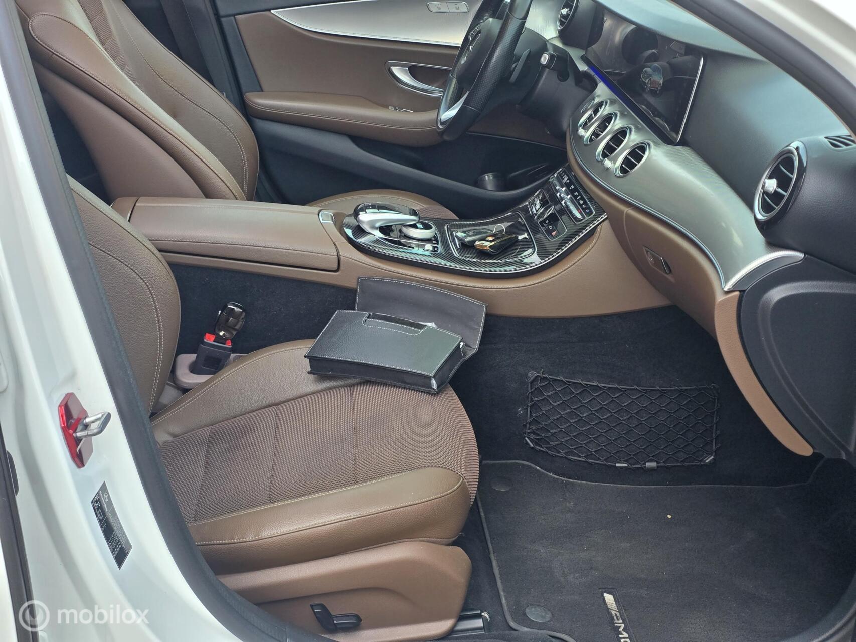Foto van Mercedes-Benz E 350 E