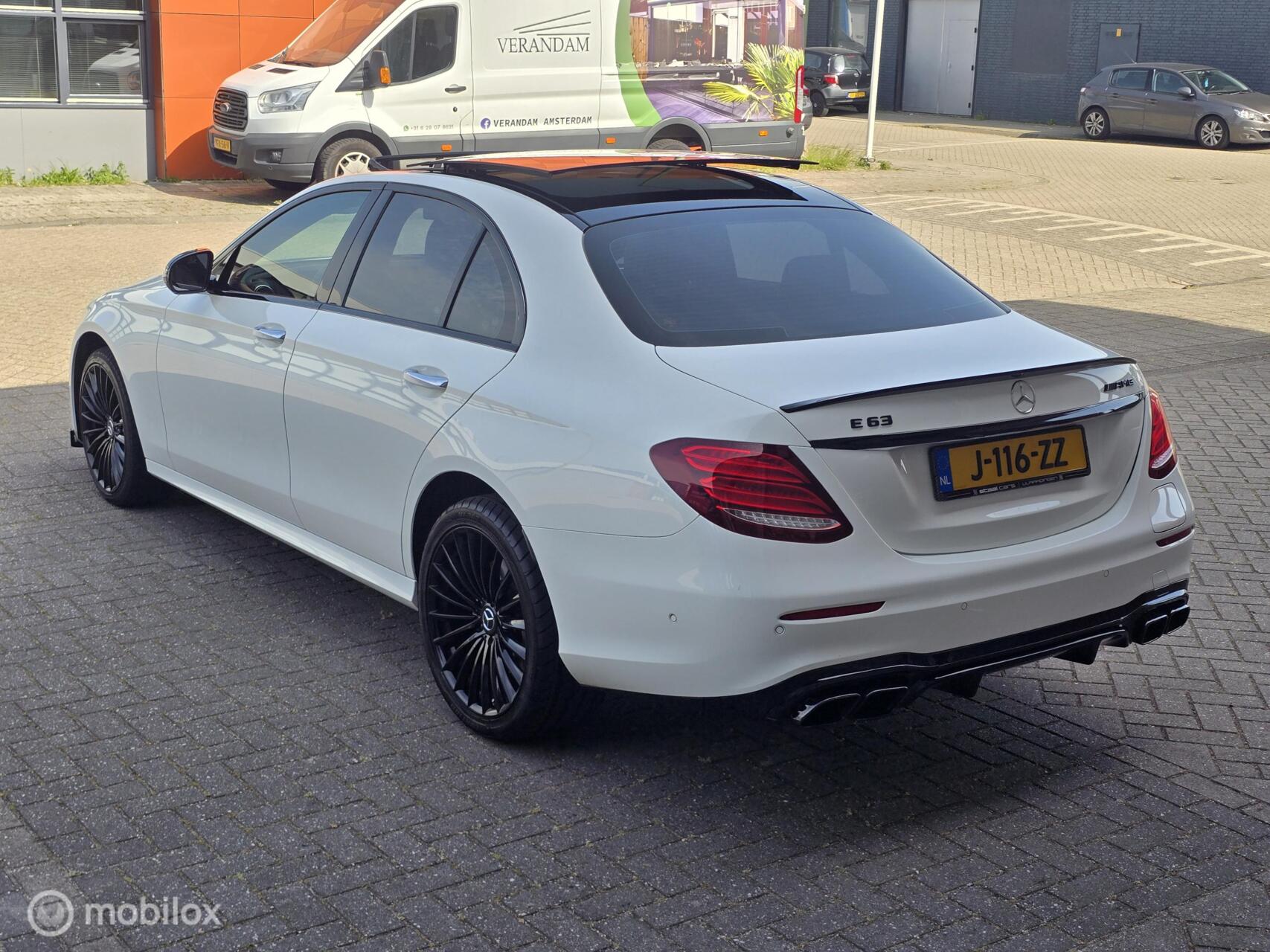 Foto van Mercedes-Benz E 350 E