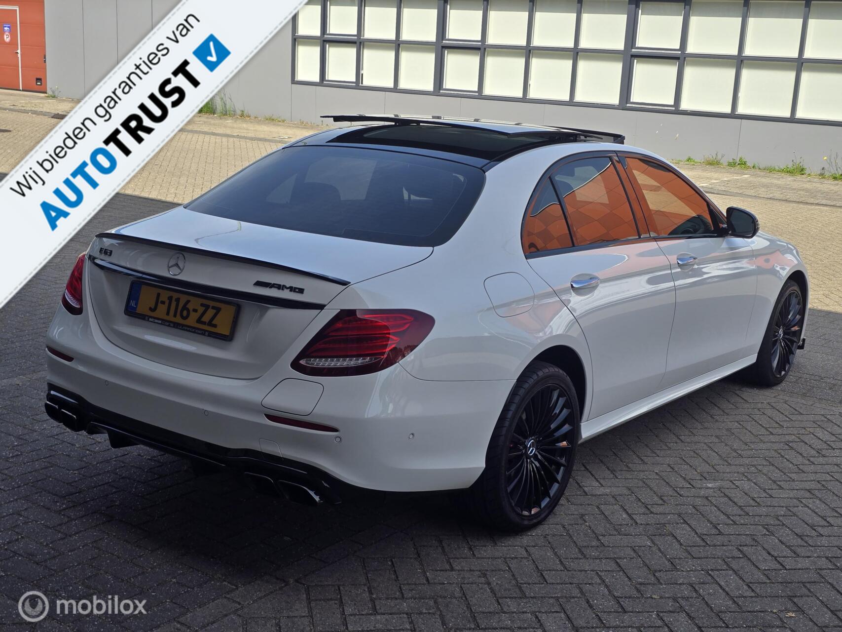 Foto van Mercedes-Benz E 350 E