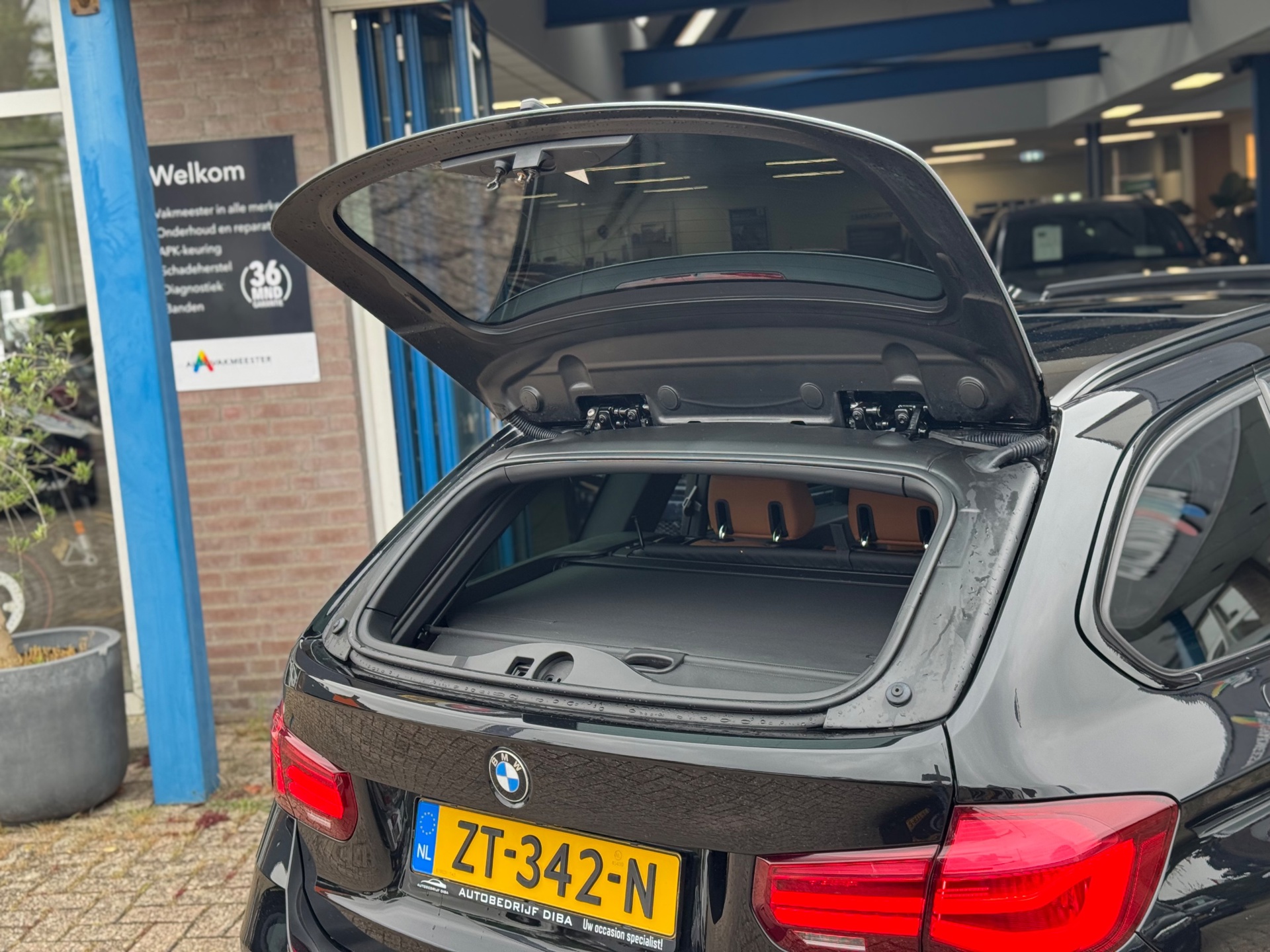 Foto van BMW 318i