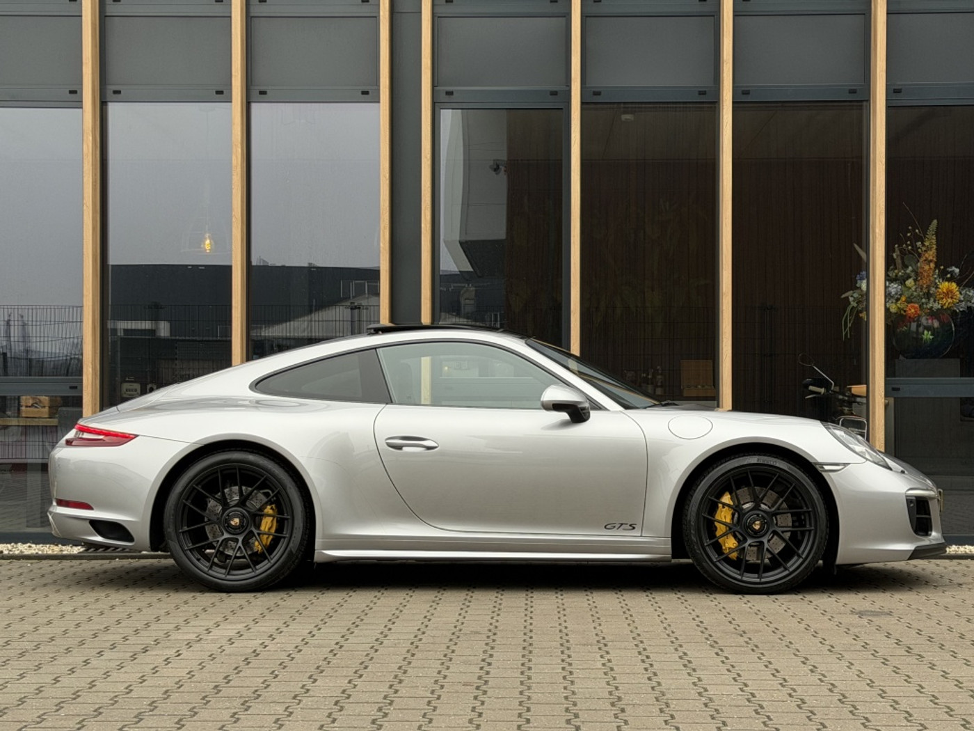 Foto van Porsche 911 Carrera 4 GTS