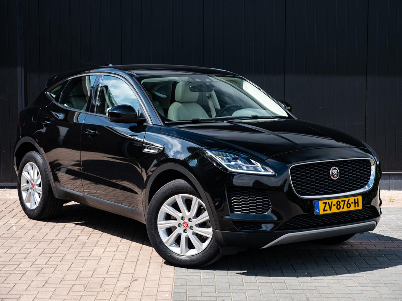 Foto van Jaguar Jaguar E-pace
