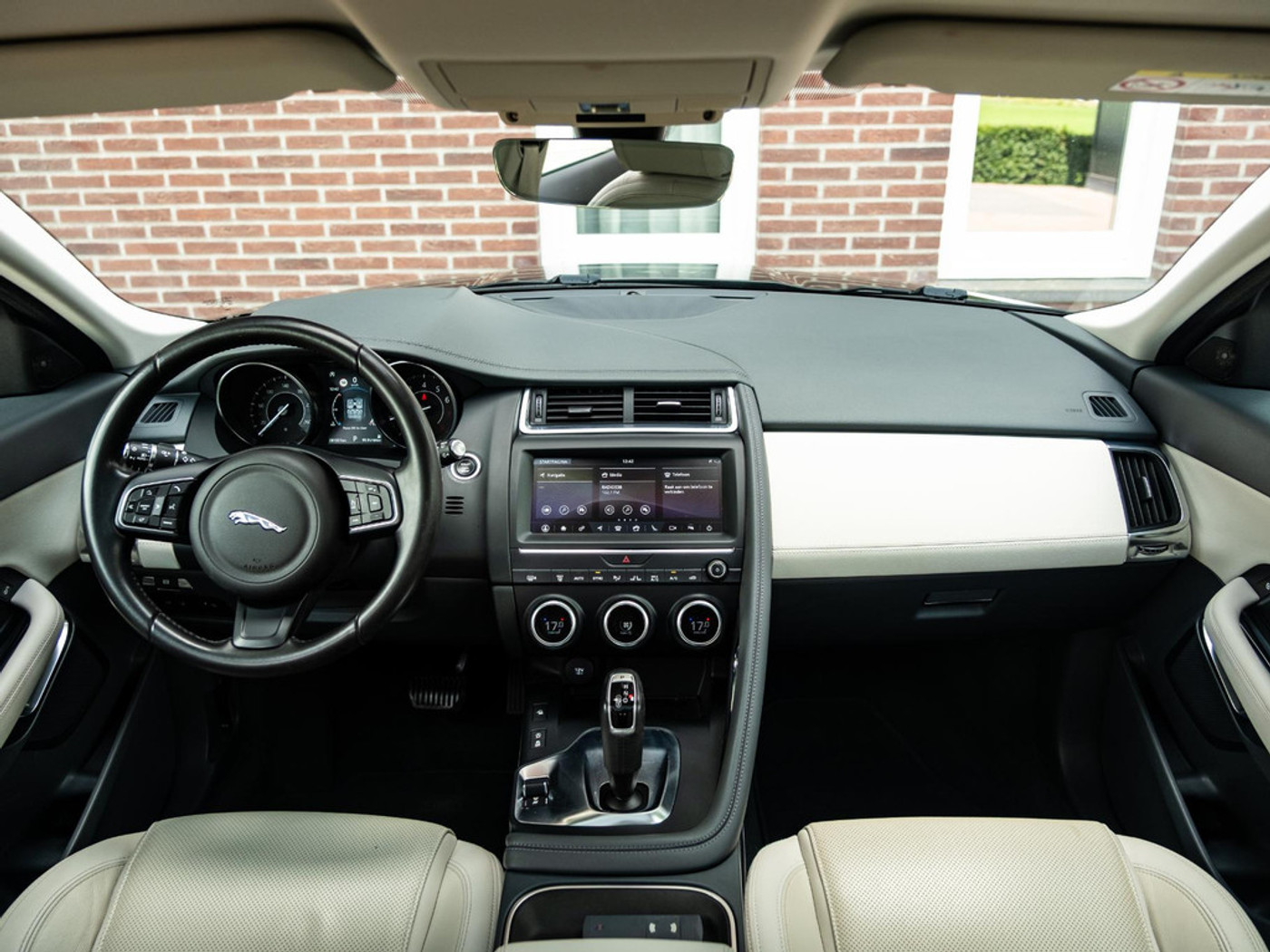 Foto van Jaguar Jaguar E-pace